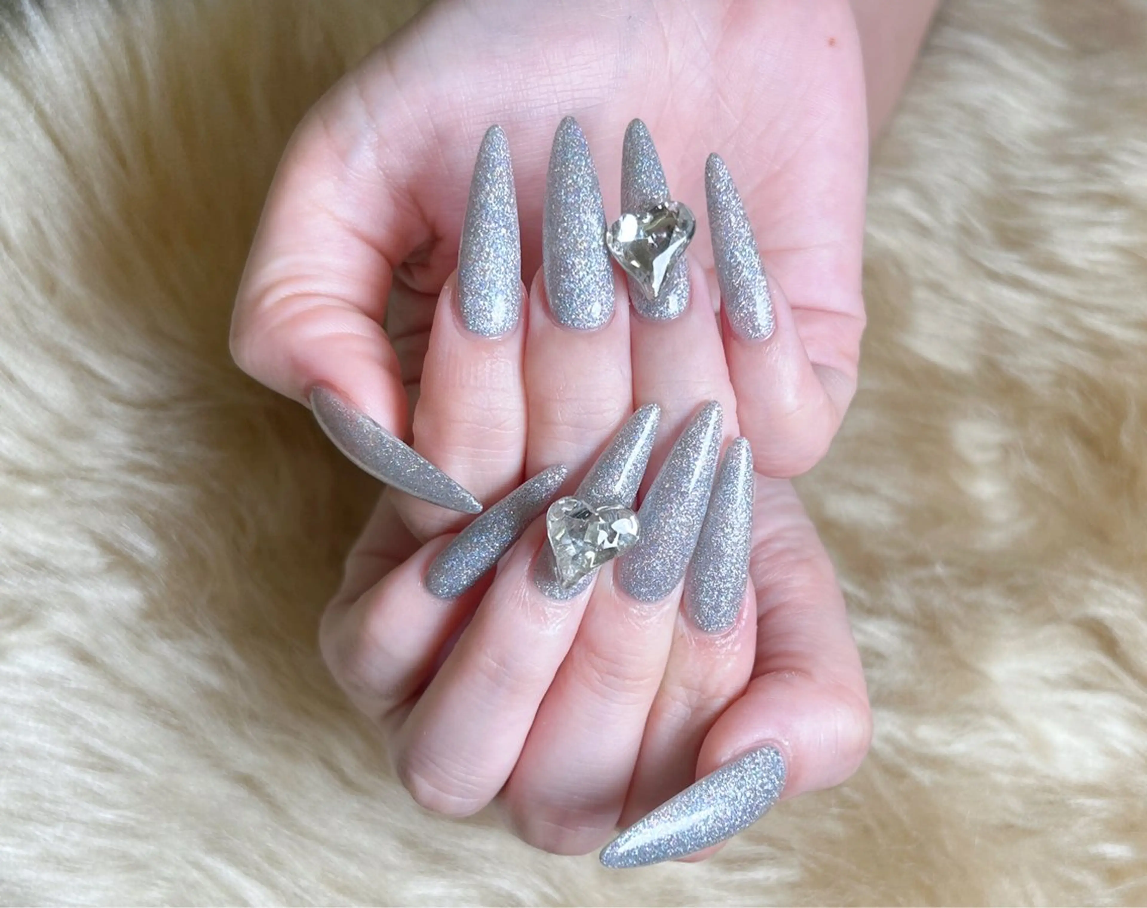 ネイル 渋谷T&B  みお ロング無制限⭐️のネイルデザイン