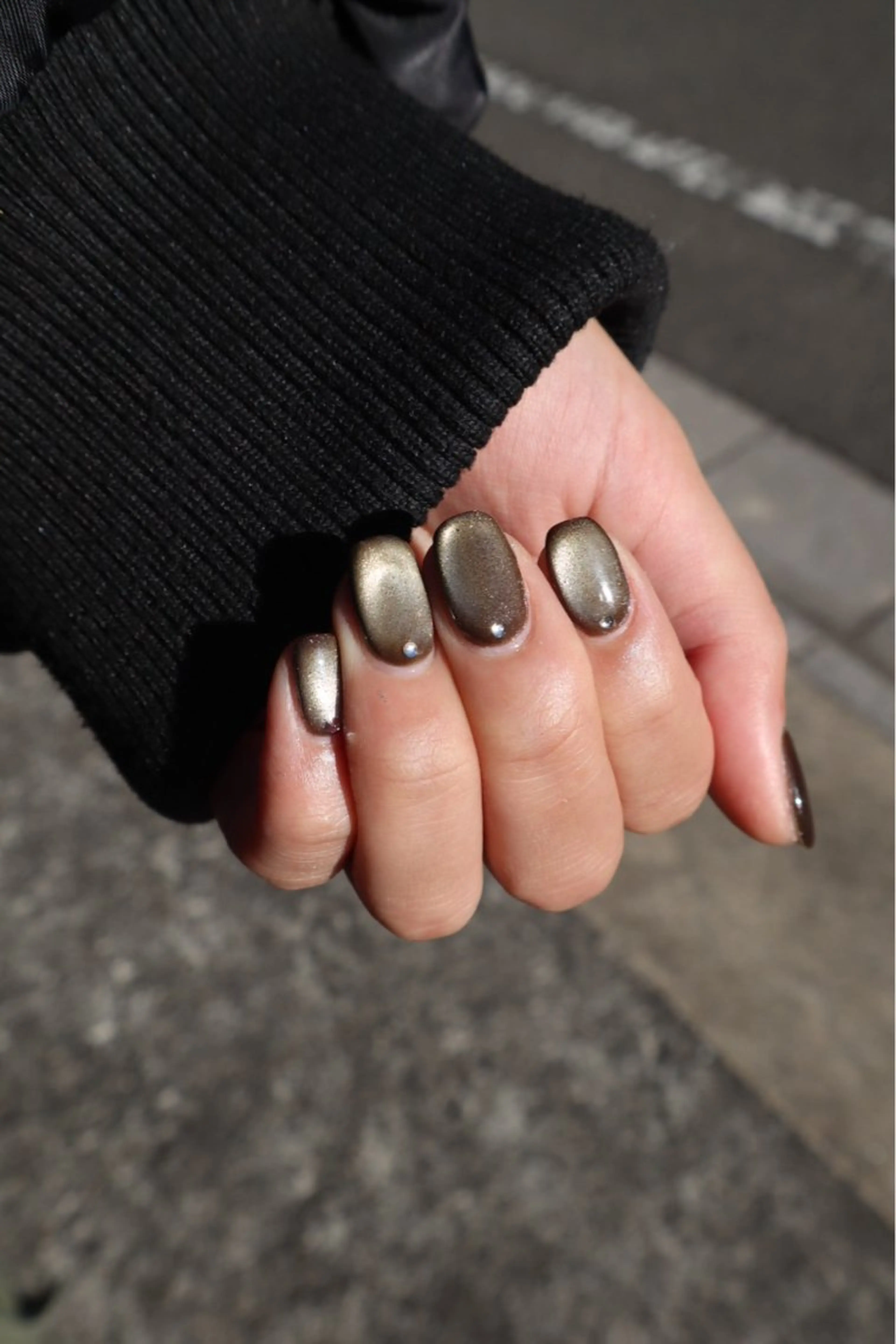 ネイル ストーンネイル chika ／ nailのネイルデザイン