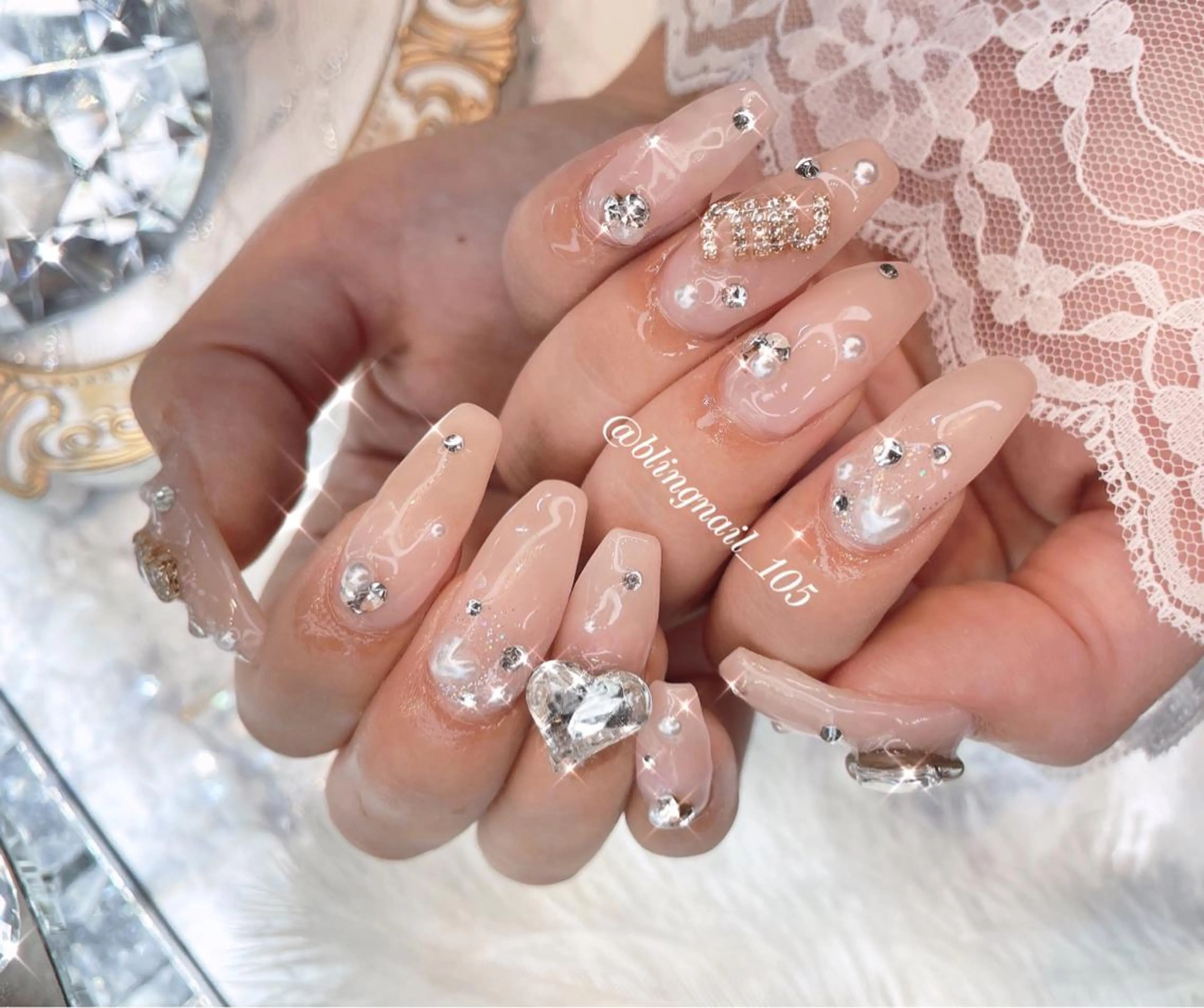 ネイル 23時まで❤︎韓国、 ワンホンネイルのネイルデザイン