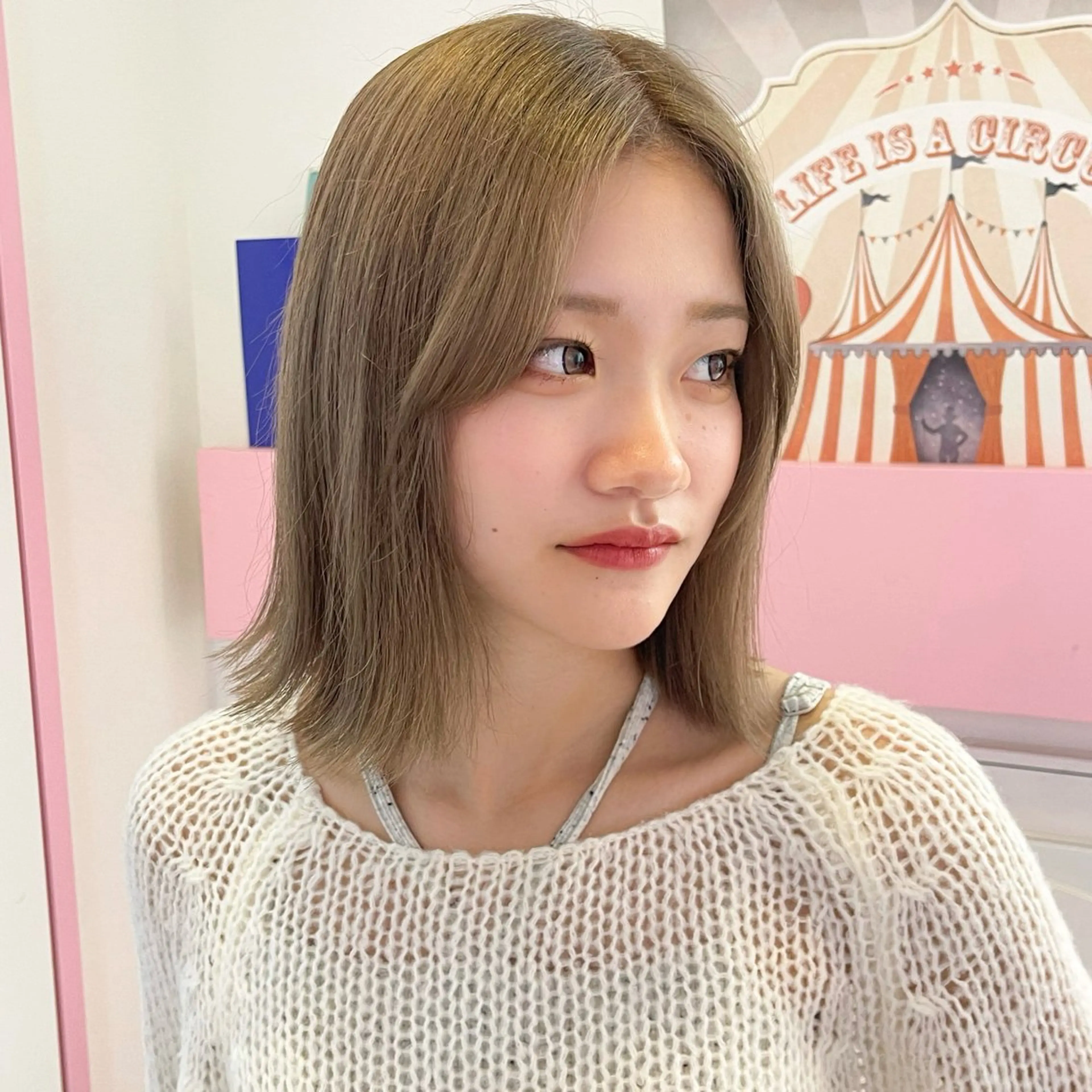 カラー 🎀ミルクティー/暖 色×レイヤー/マリアのヘアスタイル