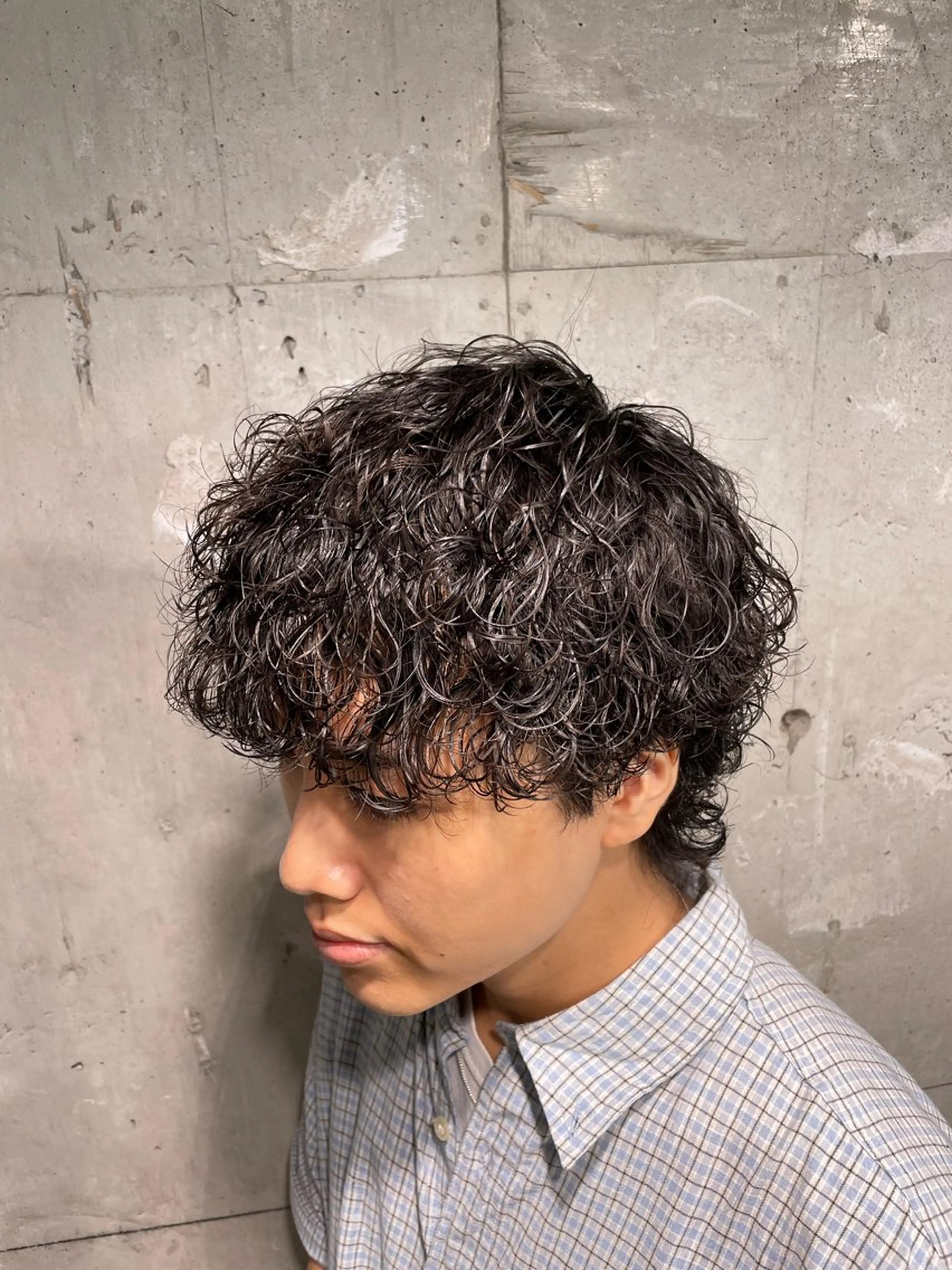 ミディアム パーマ メンズ カット ヘアカラー トリートメント 艶髪/透明感🪽 DISCO🪽のヘアスタイル