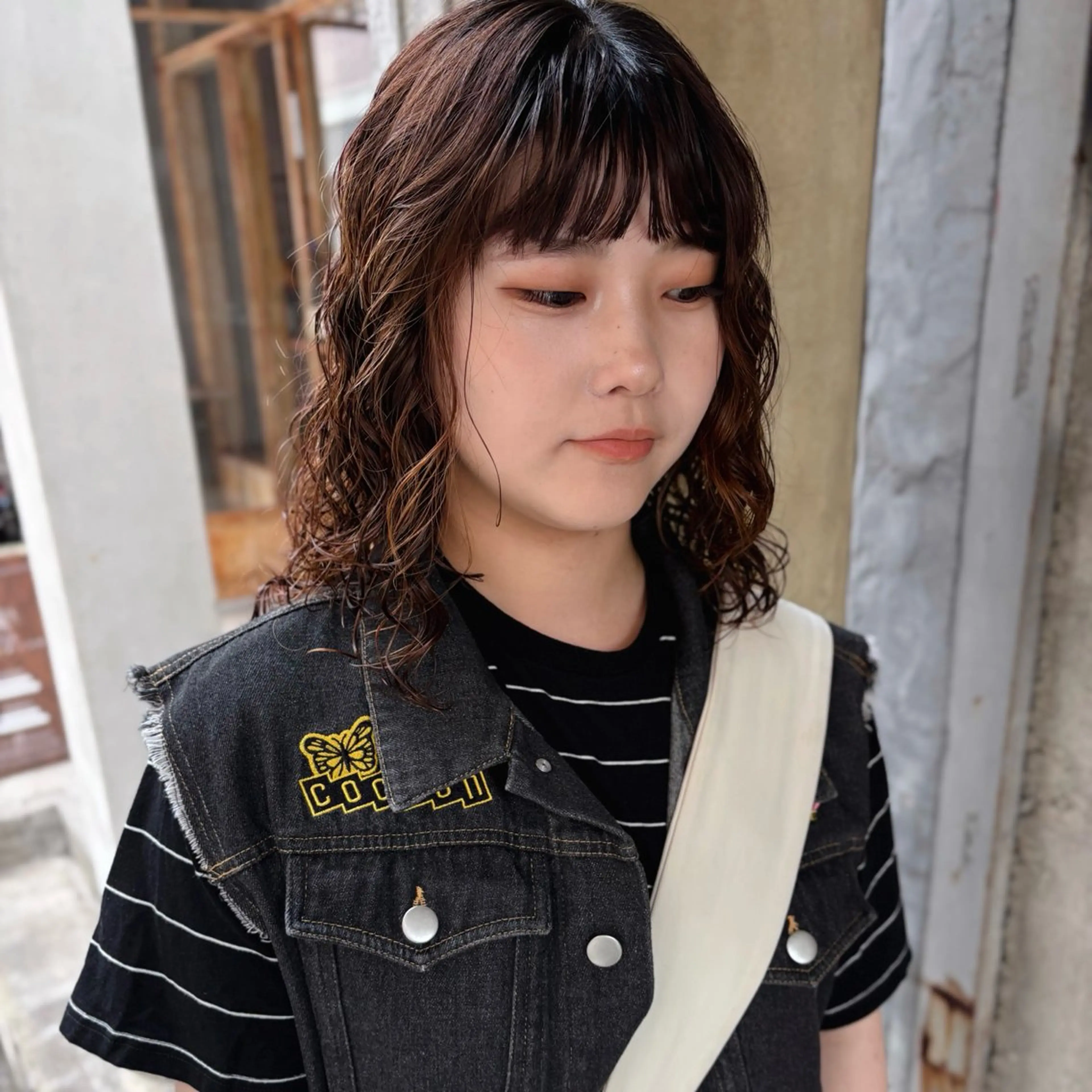 ミディアム パーマ ミディアムパーマ レイヤーカット ニュアンスパーマ カット パーマ トリートメント 水原波津輝/ボブ /ニュアンスパーマのヘアスタイル