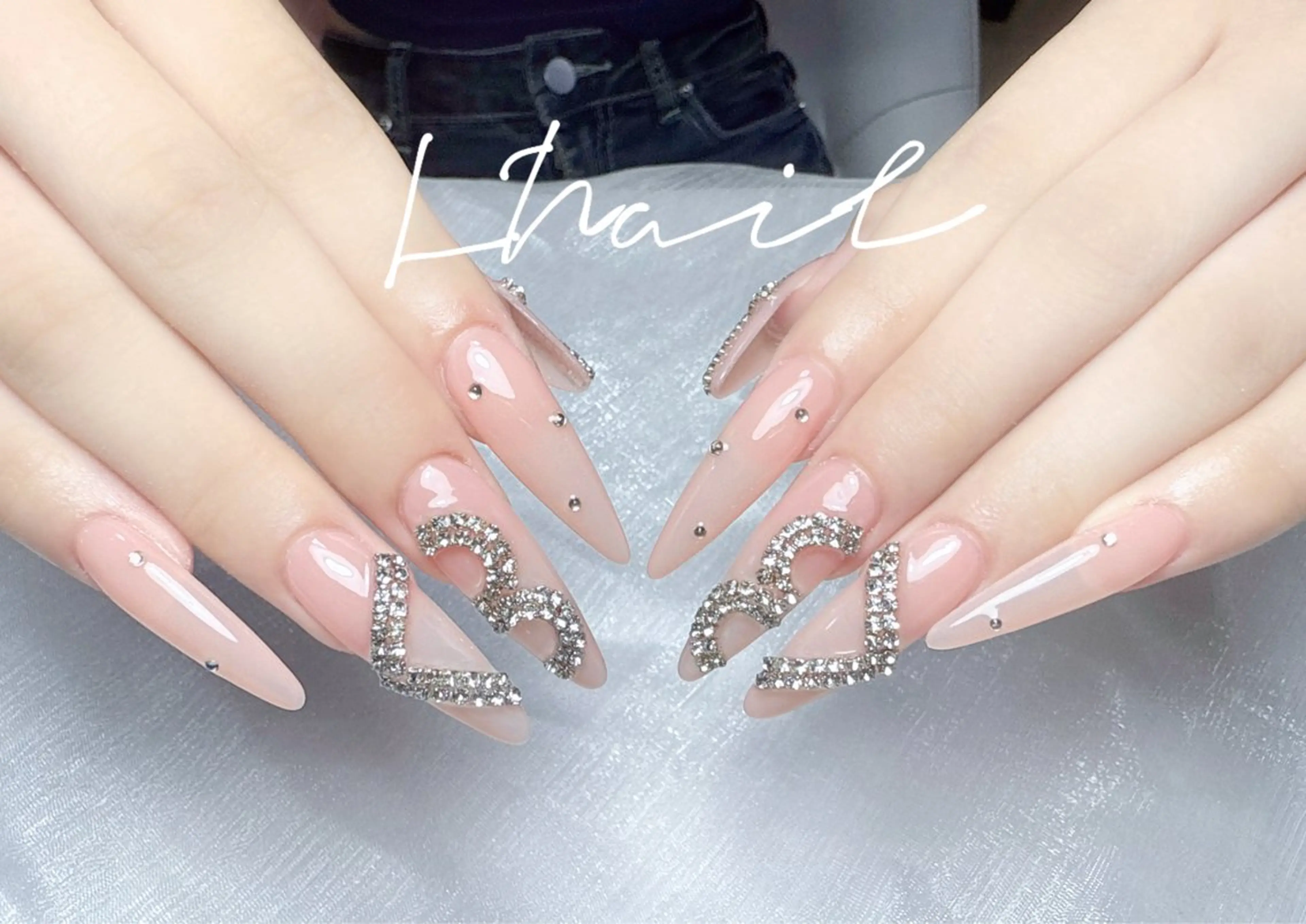 ネイル 持ち込み ハンドネイル ハンドケア L. Nailのネイルデザイン