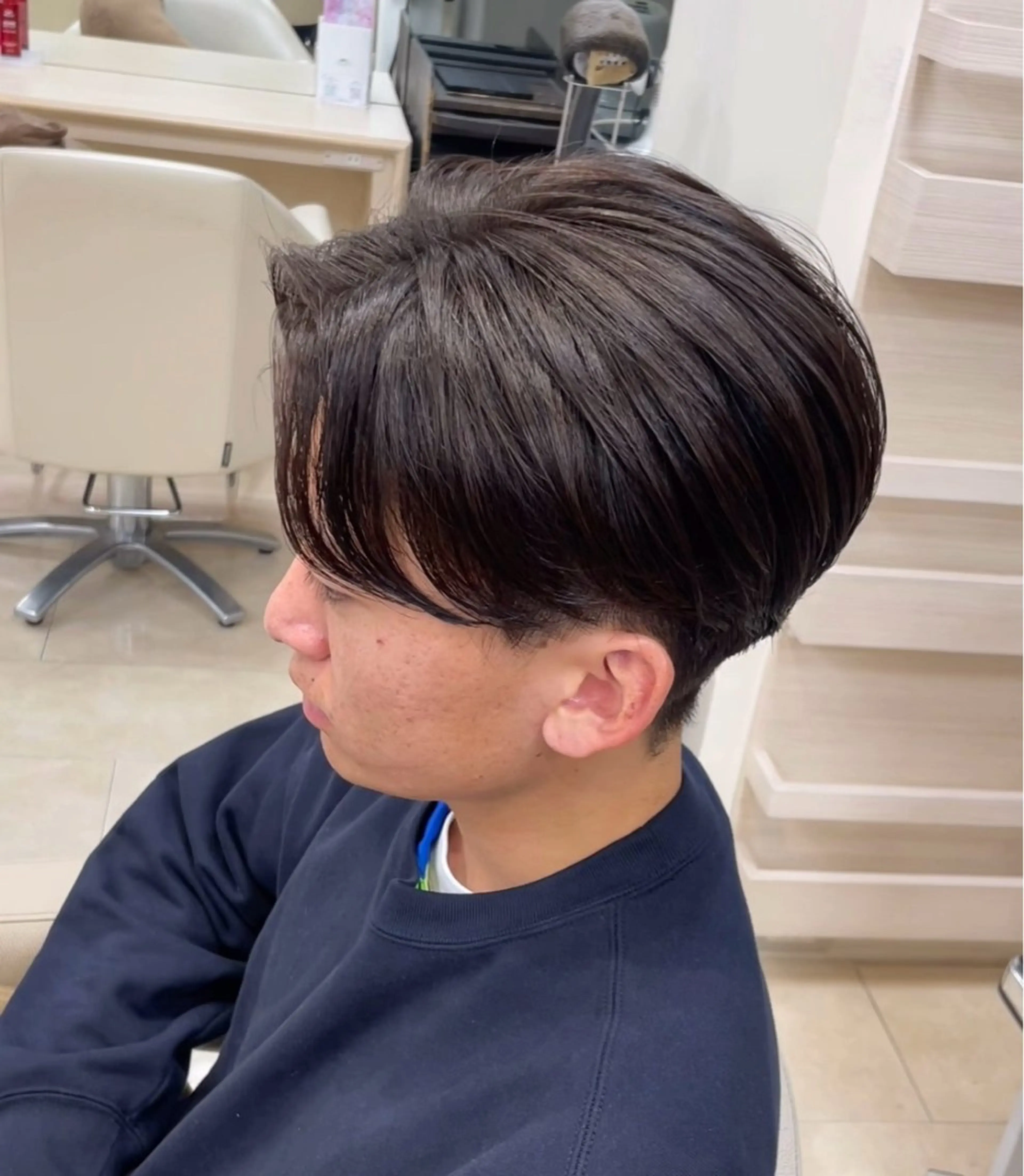 メンズ シャドウパーマ／骨格 矯正カット　トモキのヘアスタイル