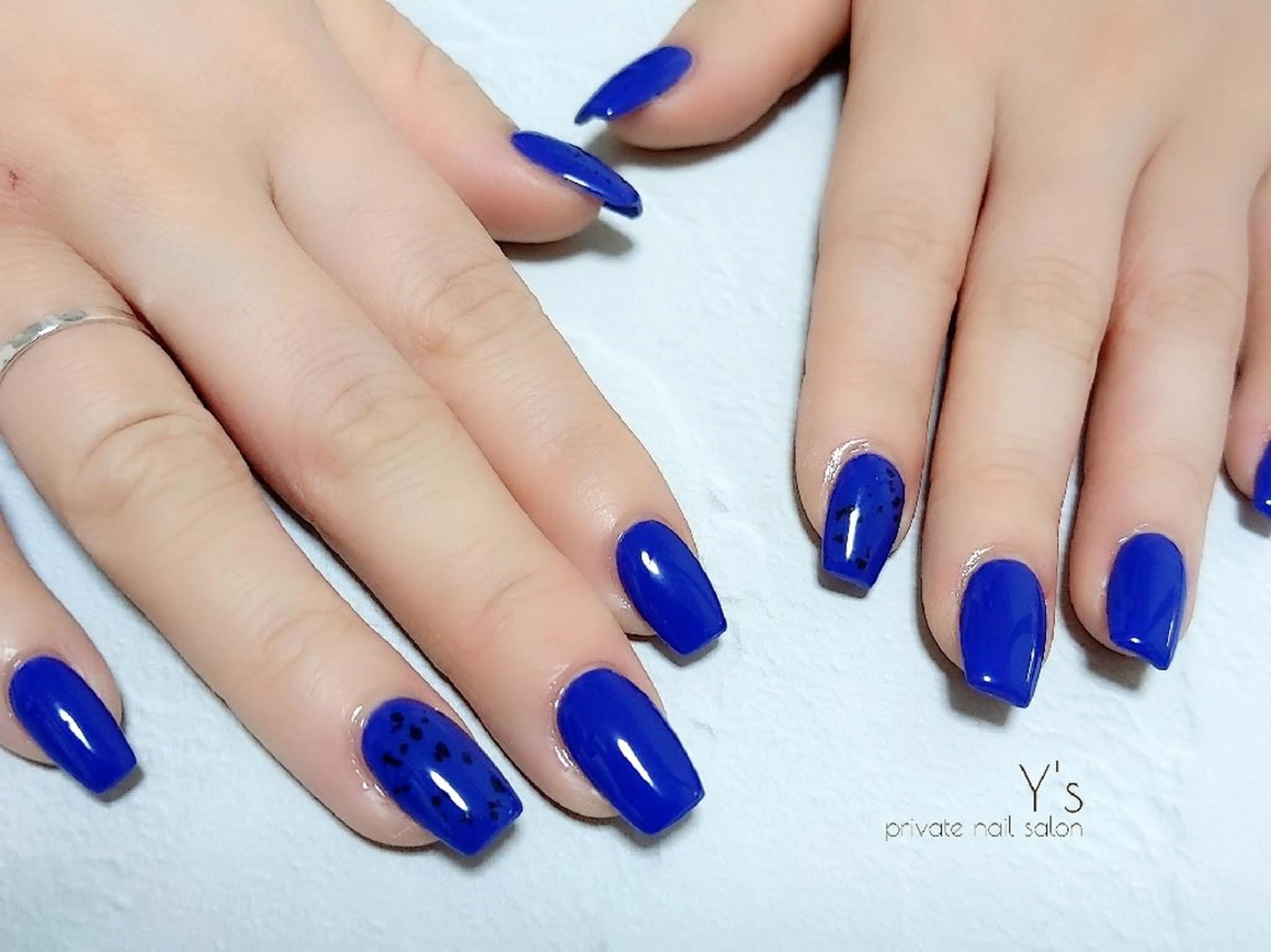 ネイル ハンドネイル YUMI NAGAI  のネイルデザイン