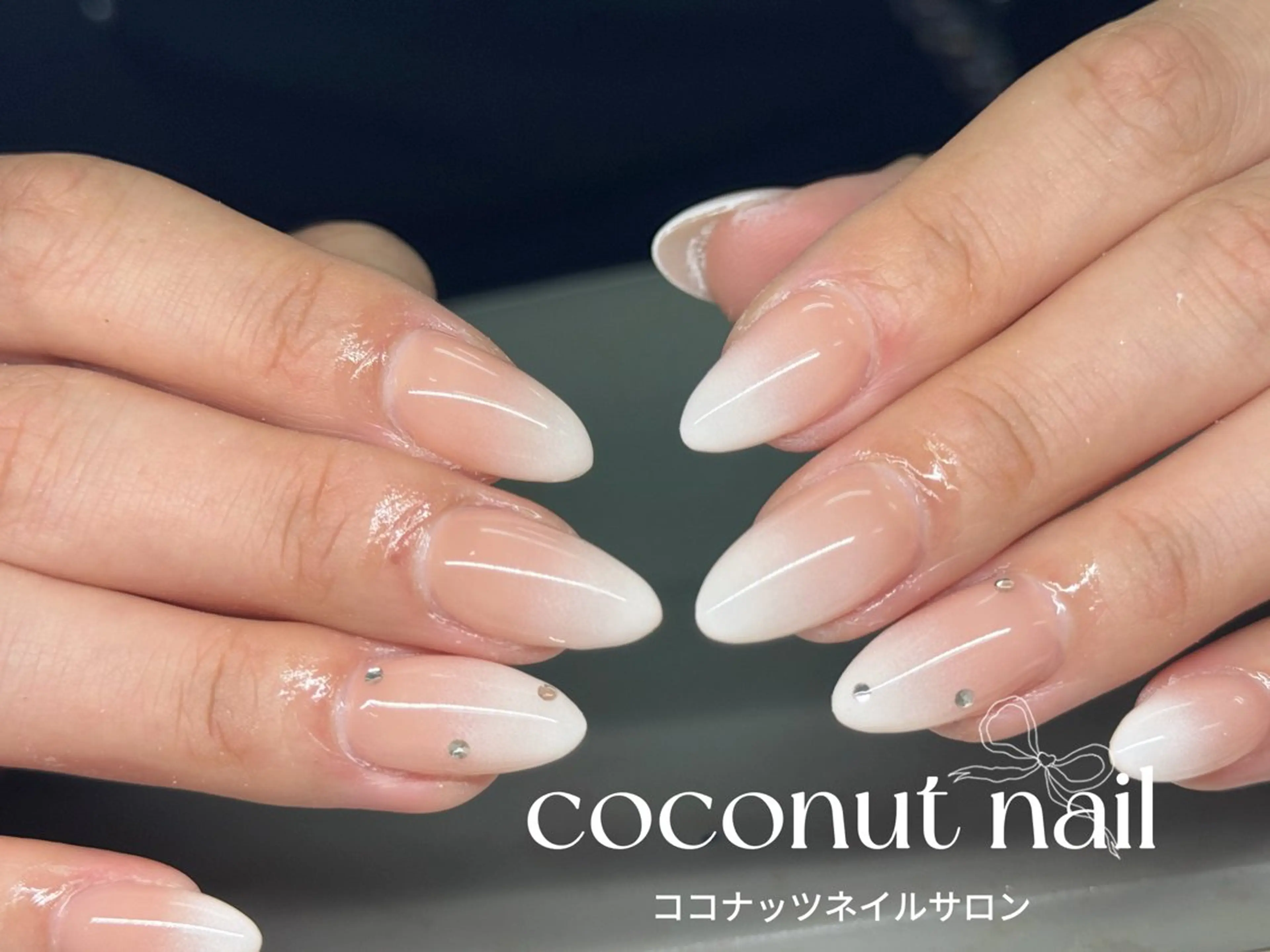 ネイル べっ甲ネイル フレンチネイル キラキラネイル マグネットネイル 大理石ネイル(マーブル) ハンドネイル 神田 ココナッツのネイルデザイン