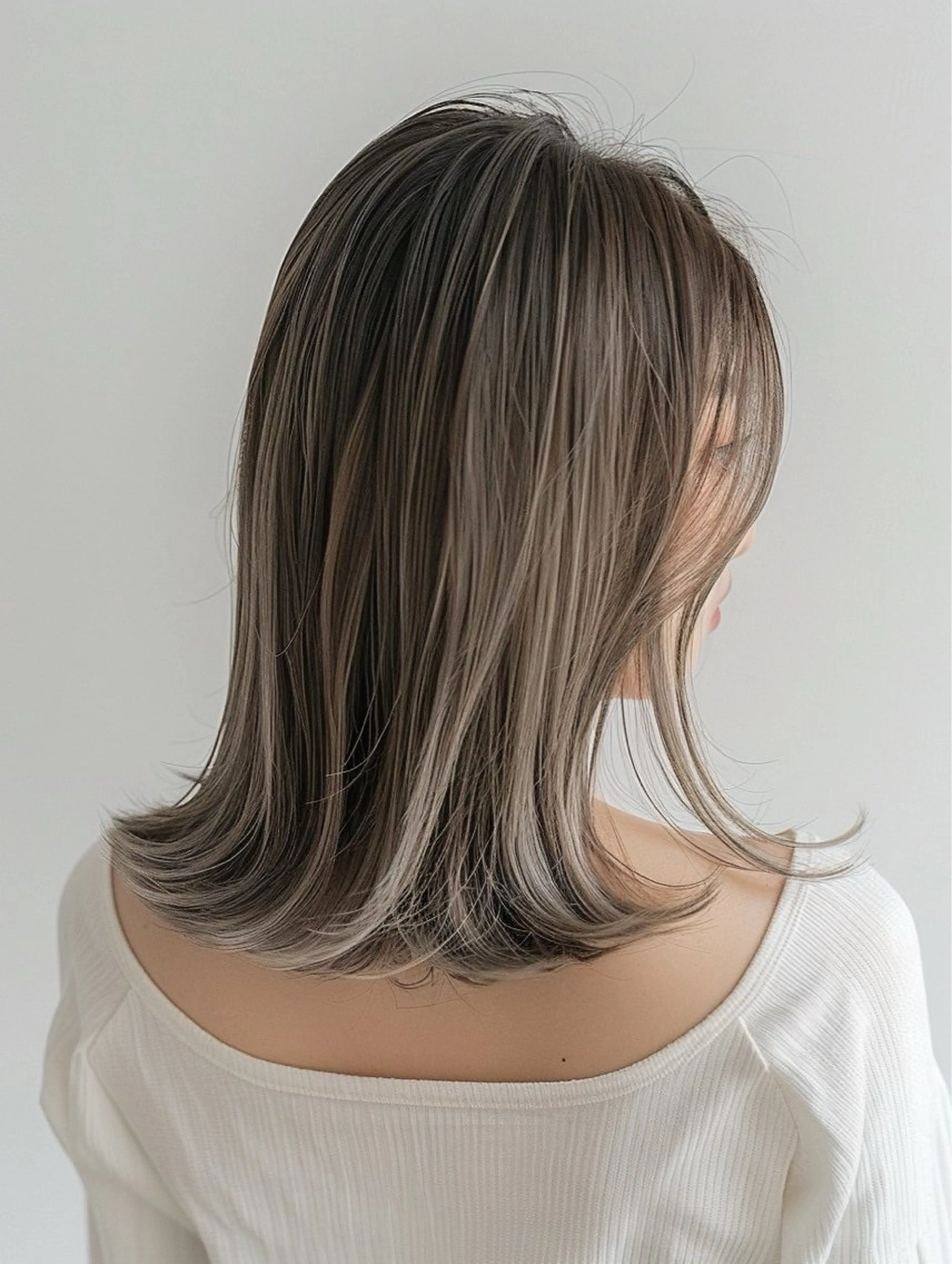 セミロング カラー カット 縮毛矯正 トリートメント ワンカールレイヤー 顔周り☺︎shunのヘアスタイル