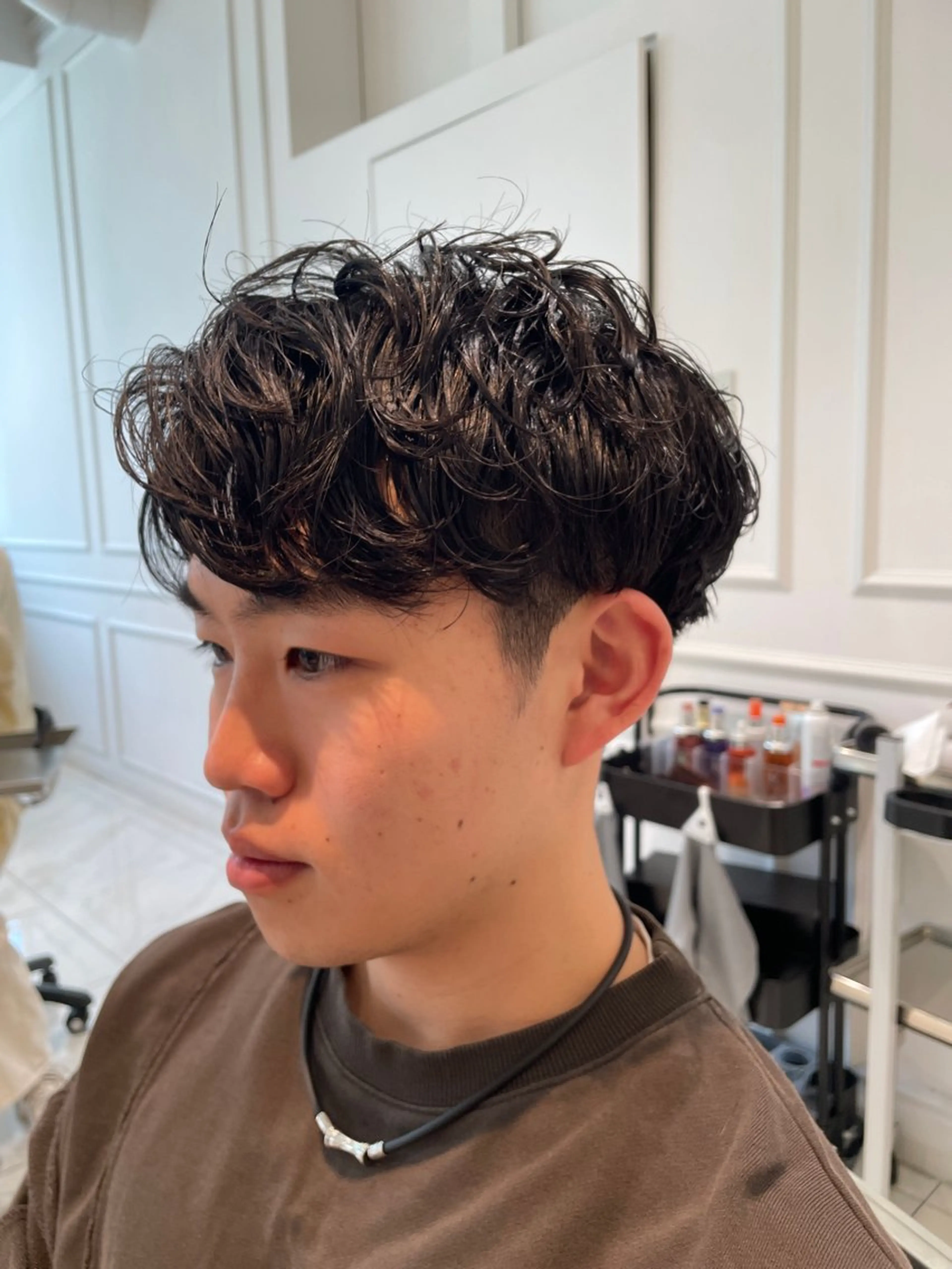 セミロング メンズ メンズパーマ セミロングパーマ カット パーマ 女性モデル募集中‼️ メンズパーマ片岡優介のヘアスタイル