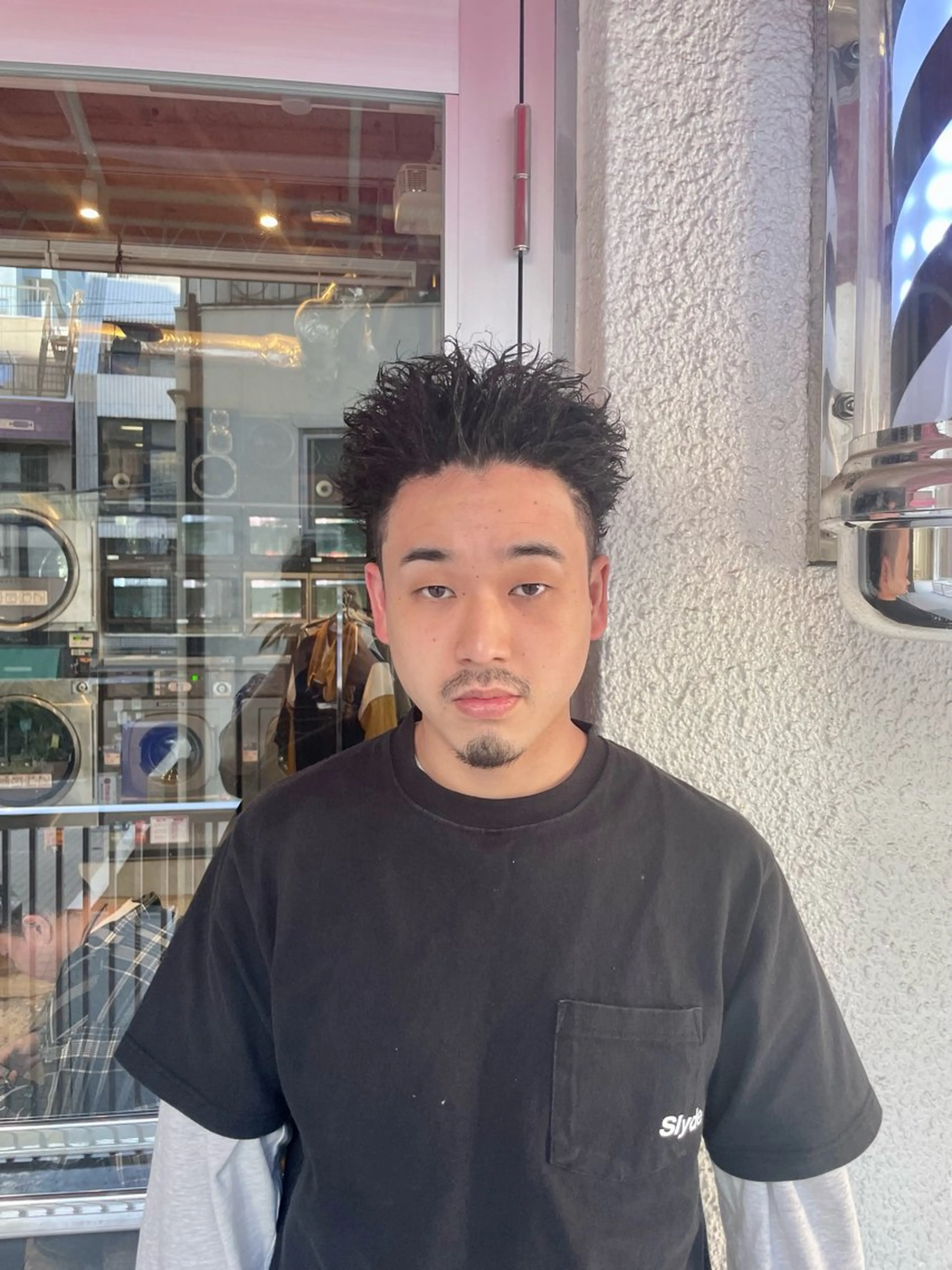 ショート ツイストパーマ CARWASH BARBER所属・森本 優太のヘアスタイル