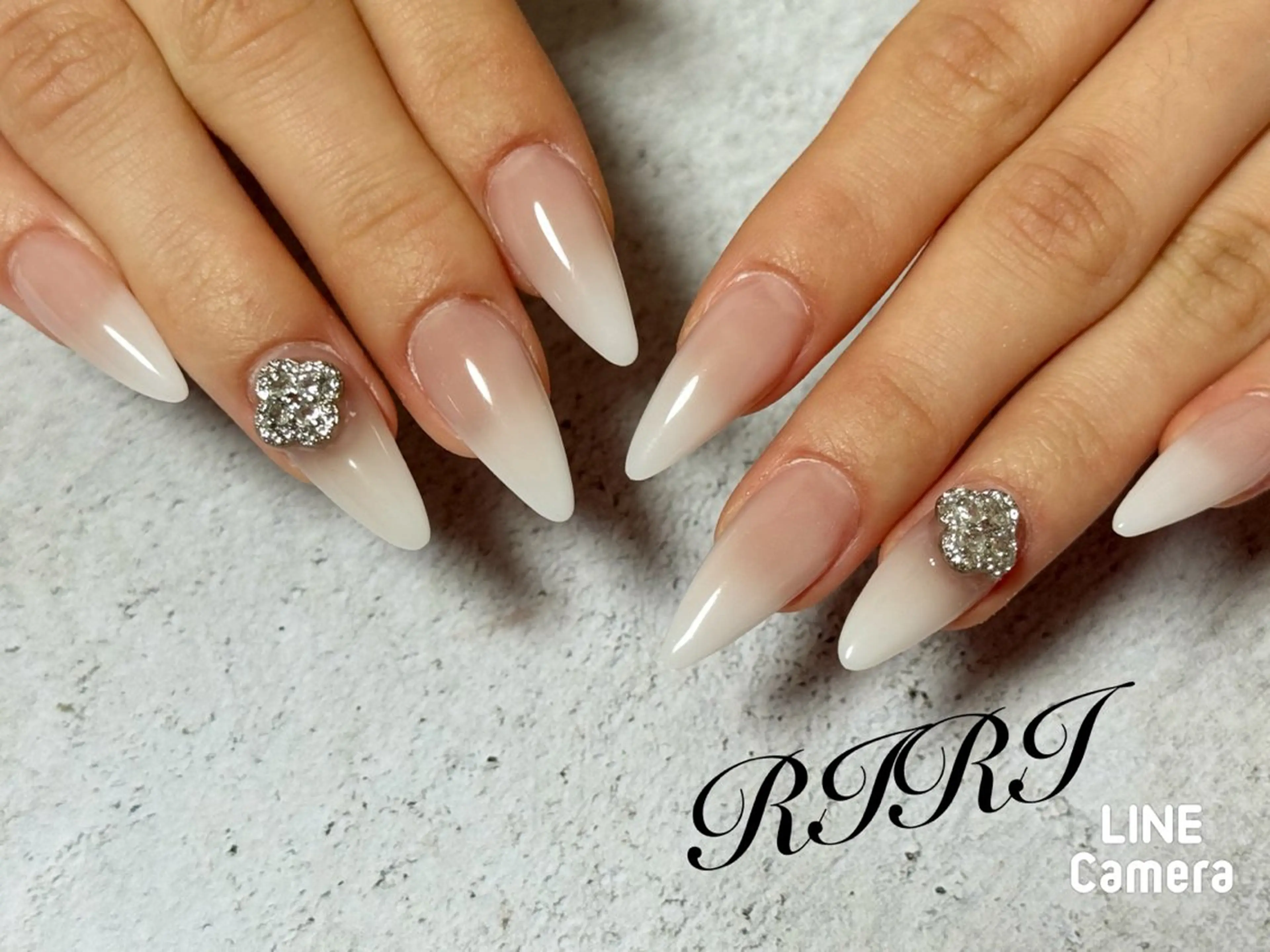 ネイル ジェルネイル 韓国ネイル ロングネイル スカルプネイル シンプルネイル ハンドネイル riri オーナーのネイルデザイン