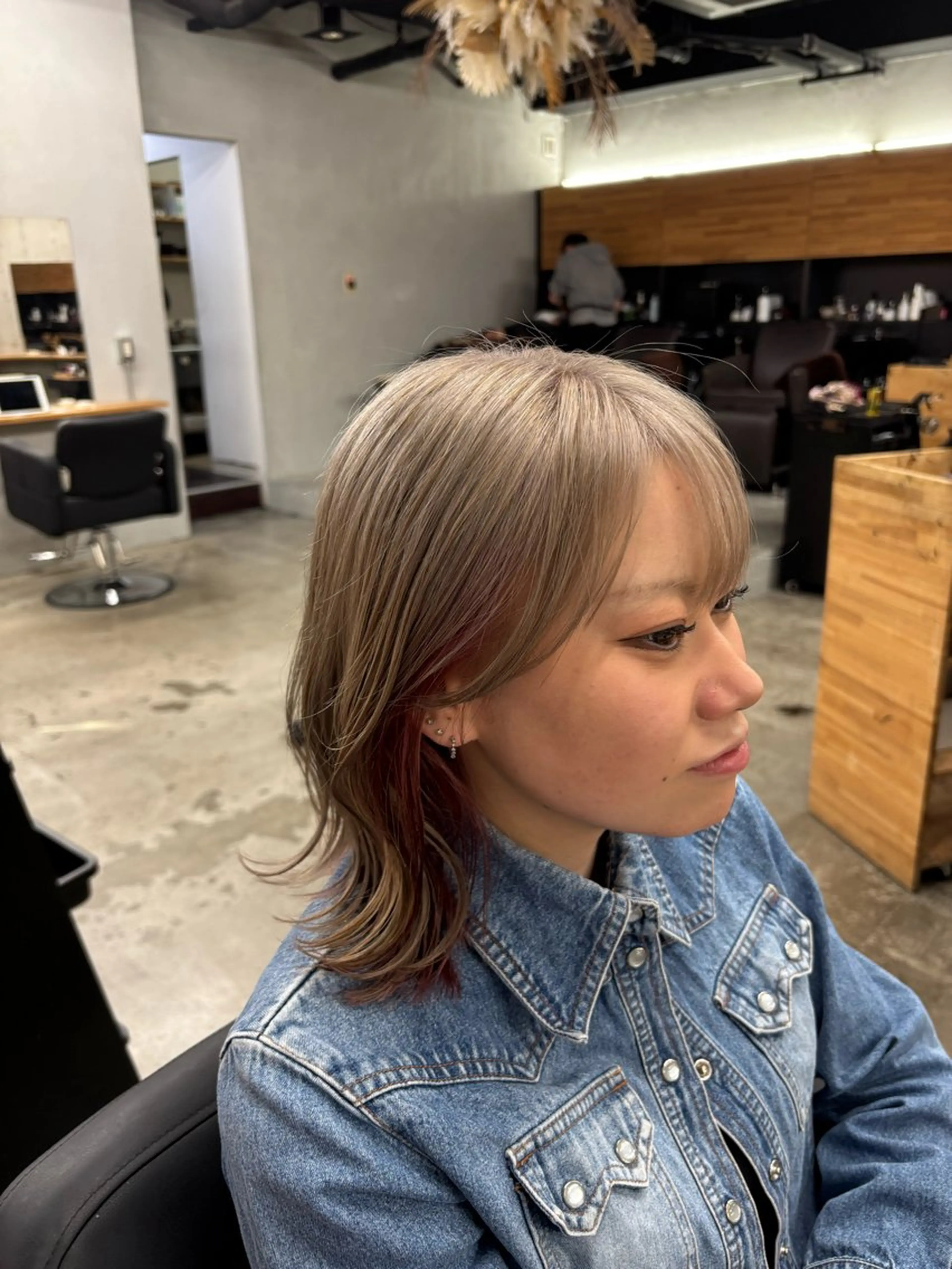 ミディアム カラー mono / Manatoのヘアスタイル