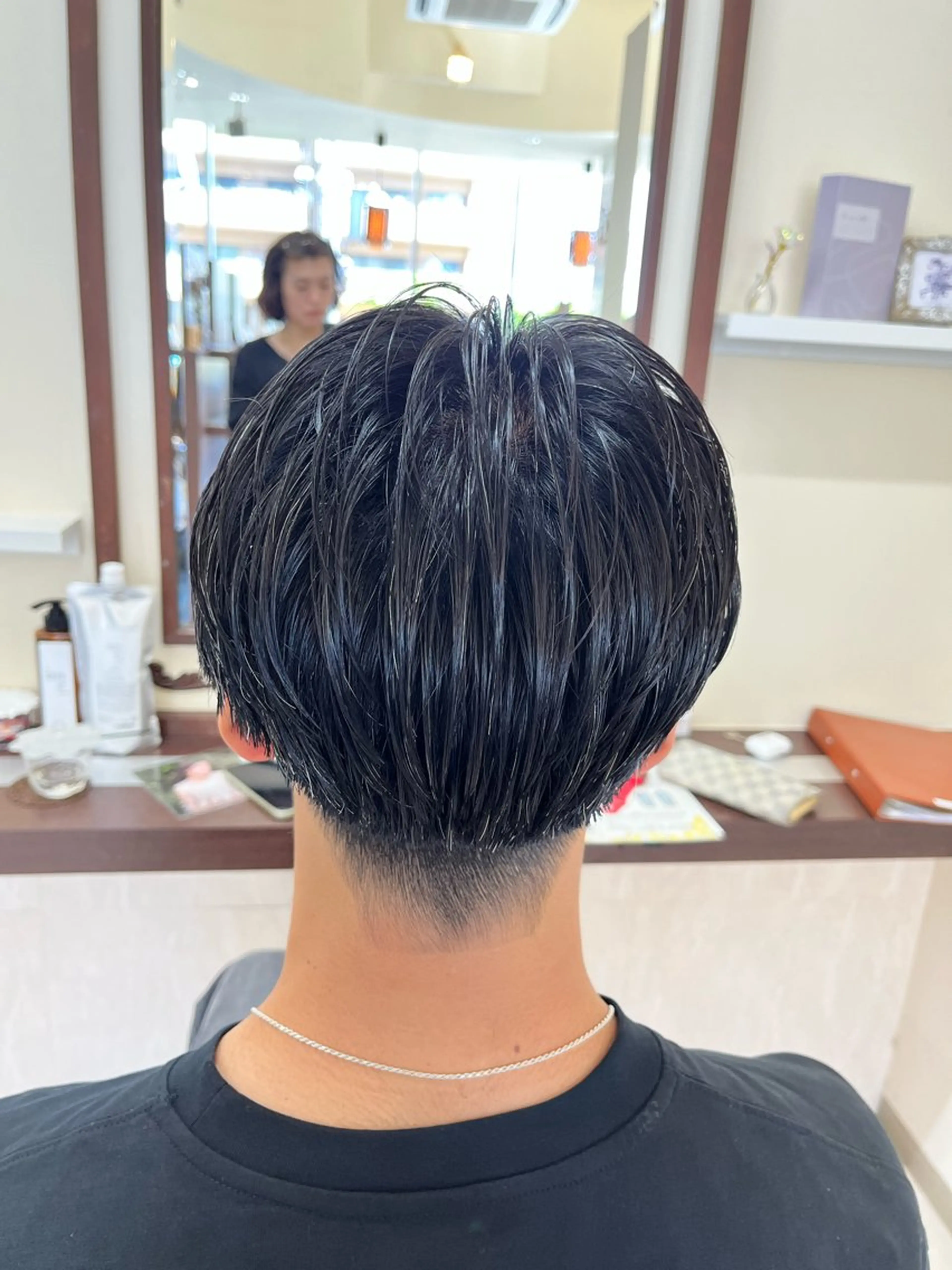 ショート パーマ メンズ センターパート メンズパーマ ニュアンスパーマ 🧊メンズ特化🧊 高木航希のヘアスタイル