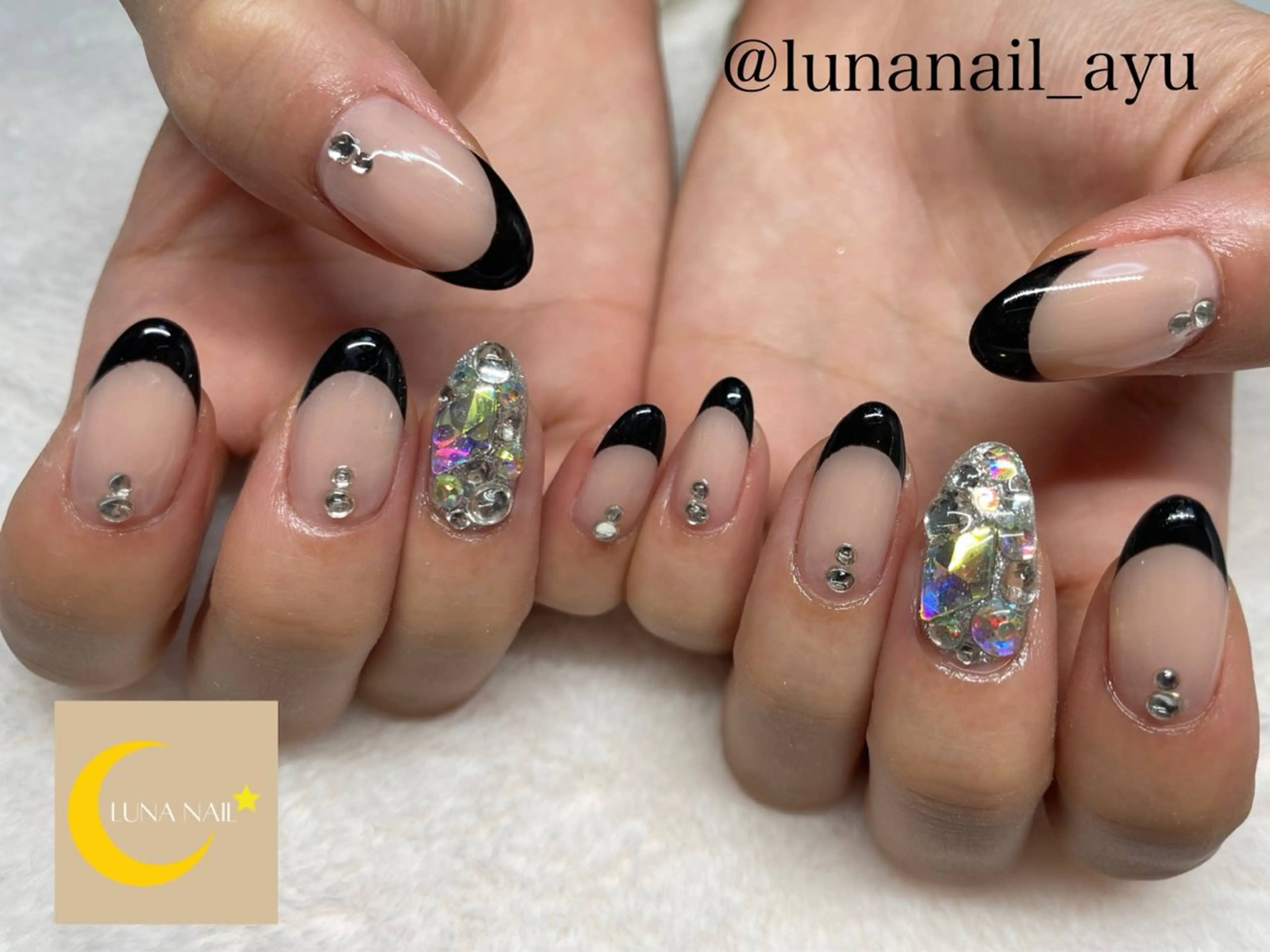 ネイル フレンチネイル ハンドネイル LUNA NAIL ayuのネイルデザイン