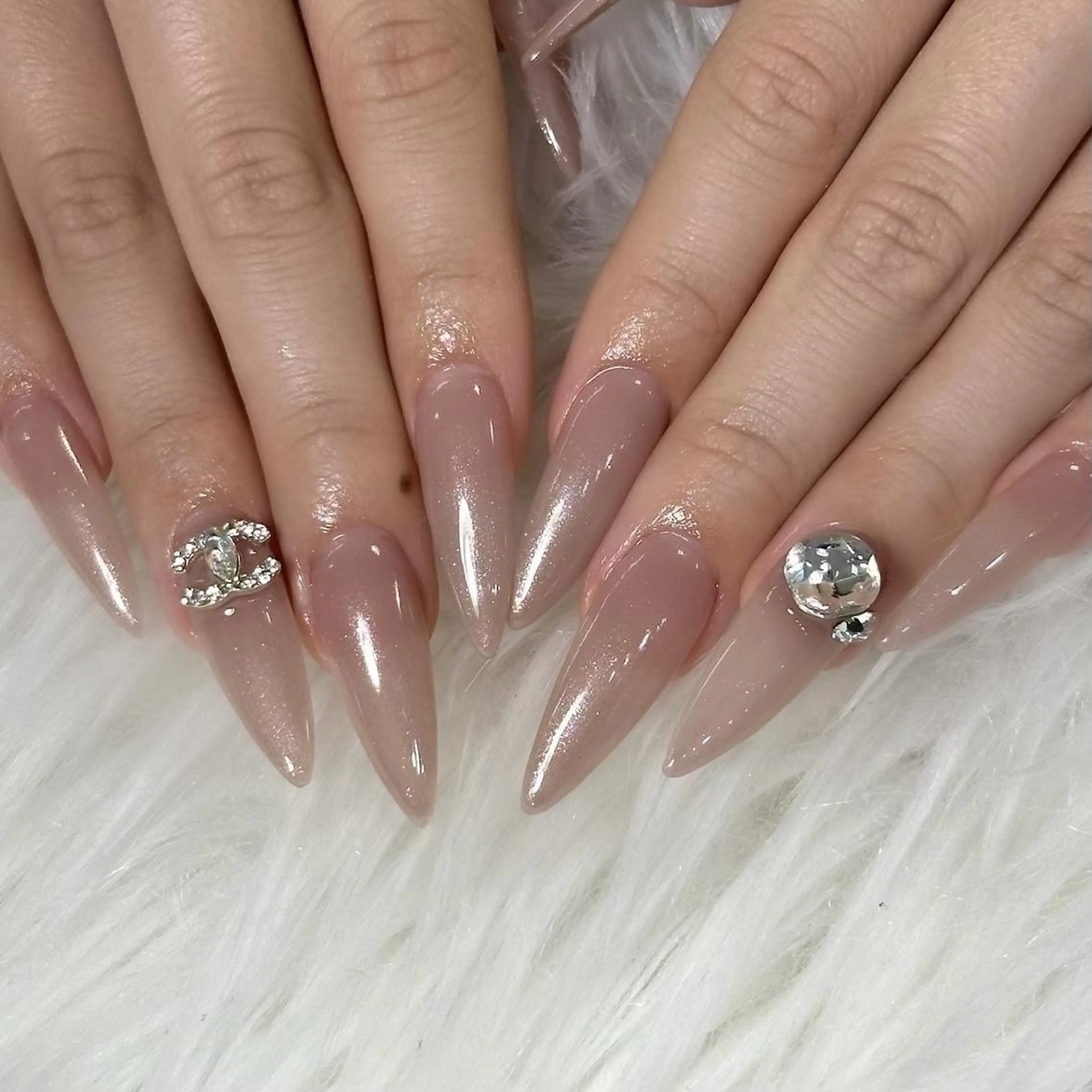 ネイル ❤️💛REBEST 京橋　nailのネイルデザイン