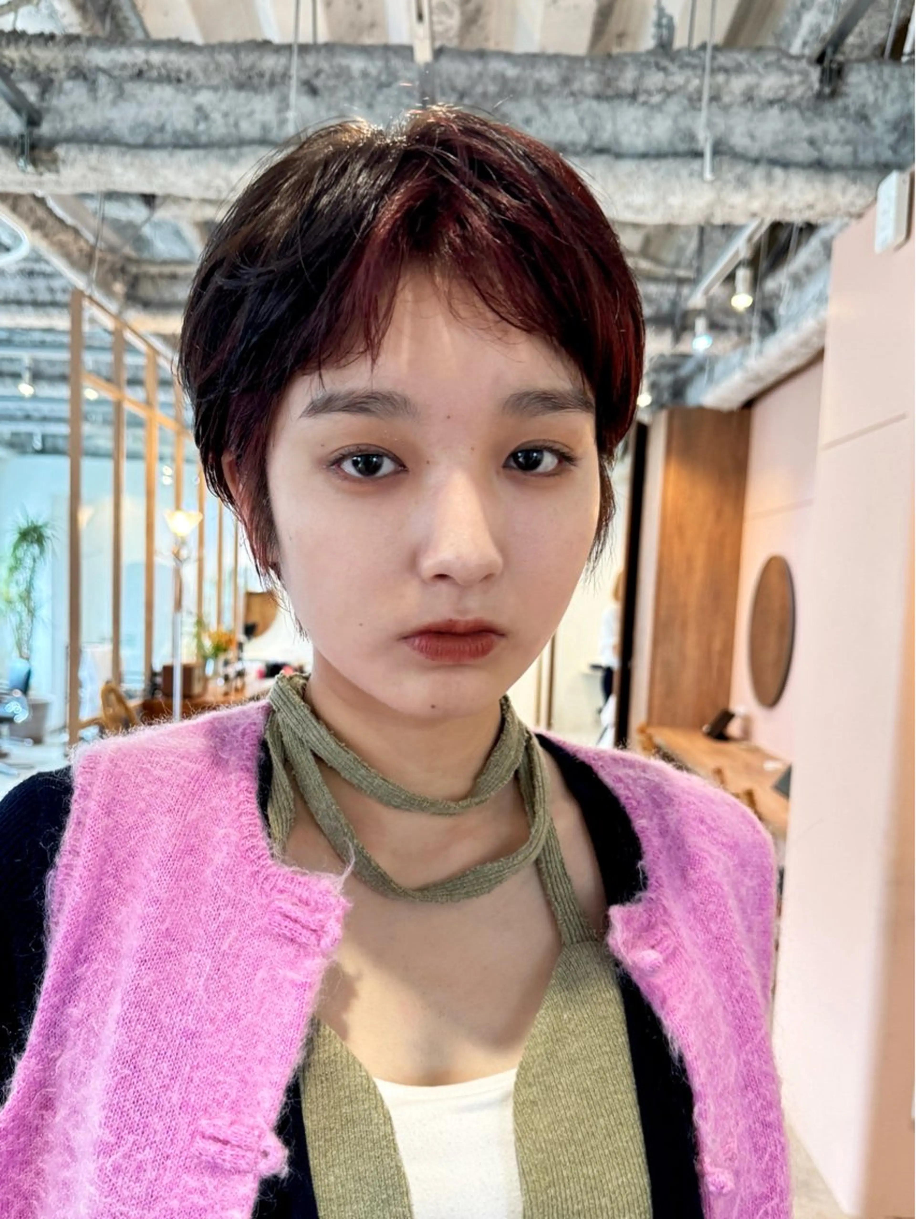 ショート カラー ベリーショート ブリーチ デザインカラー 顔周りカット ショートヘア カット ヘアカラー トリートメント パーマ/パーマ落とし 【Kouta】のヘアスタイル