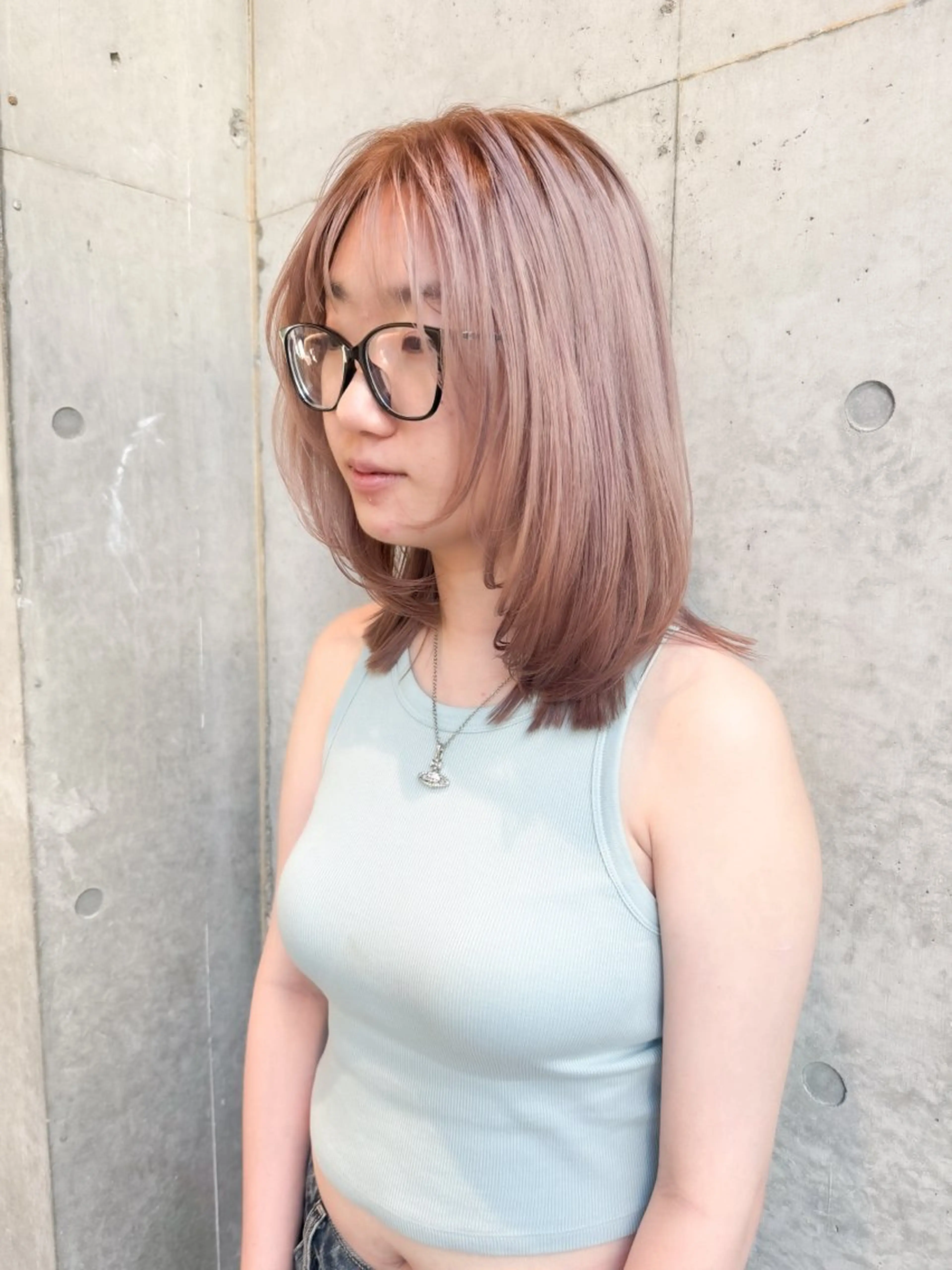 ミディアム カラー ヘアアレンジ ミニボブ/ブリーチ 🌈MISATOのヘアスタイル