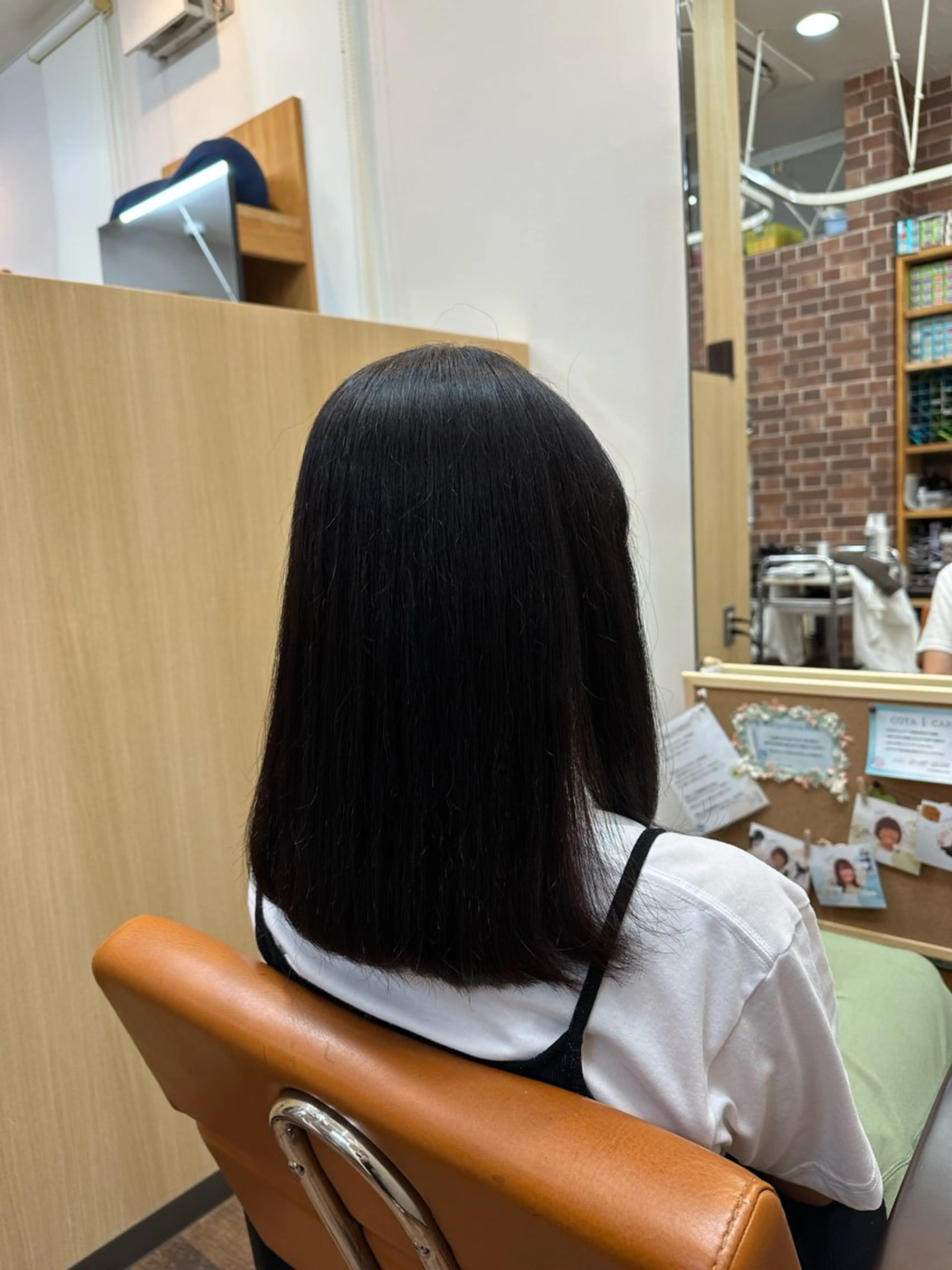 ミディアム 猪瀬 紗耶佳のヘアスタイル