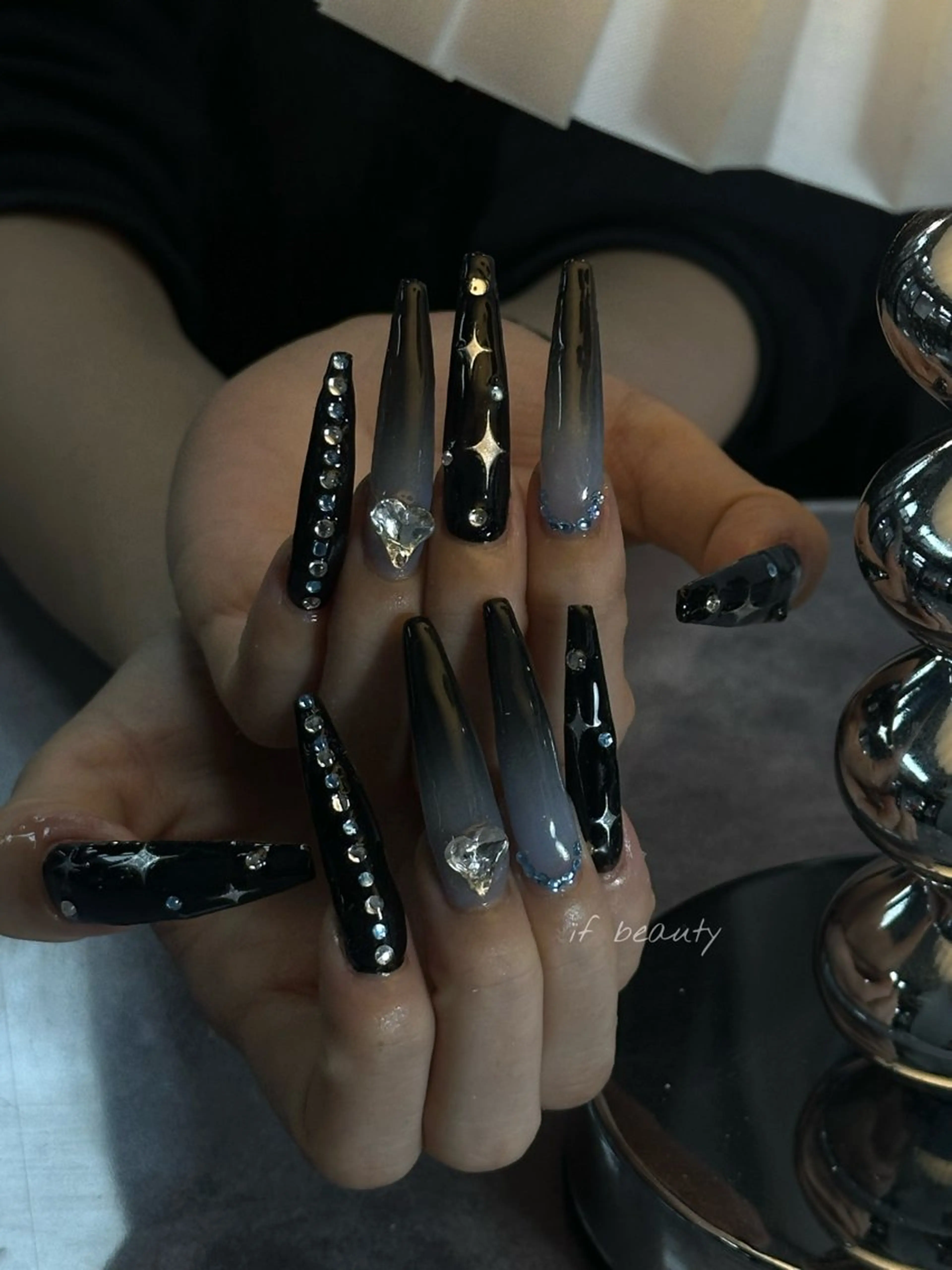 ネイル アートネイル キラキラネイル マットネイル メンズネイル ハンドネイル if Hair＆Nail Salon所属・IKA /海外ネイル /個性派/ワンホンのネイルデザイン