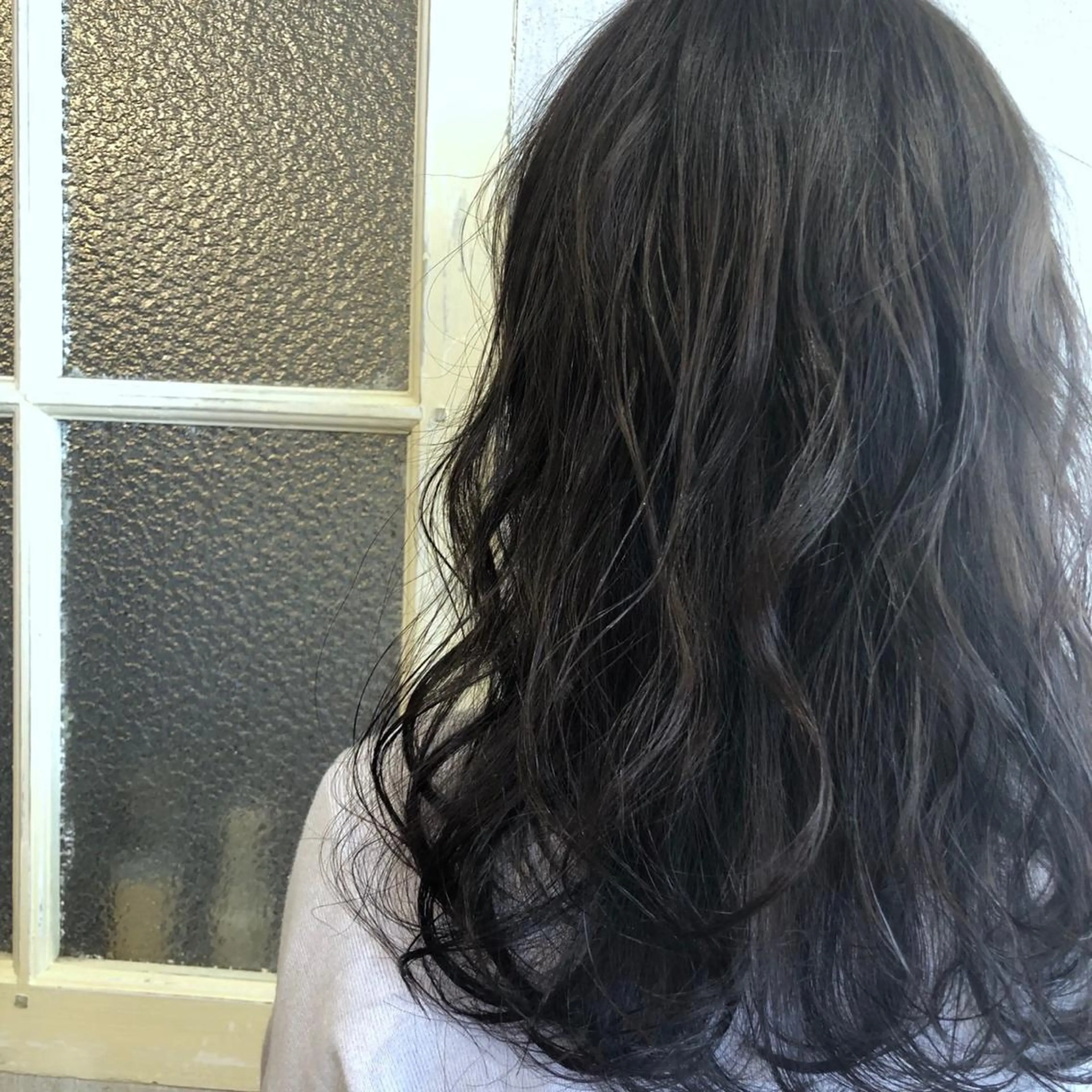 セミロング カラー 艶髪レイヤー上田 紗也🇰🇷💗のヘアスタイル