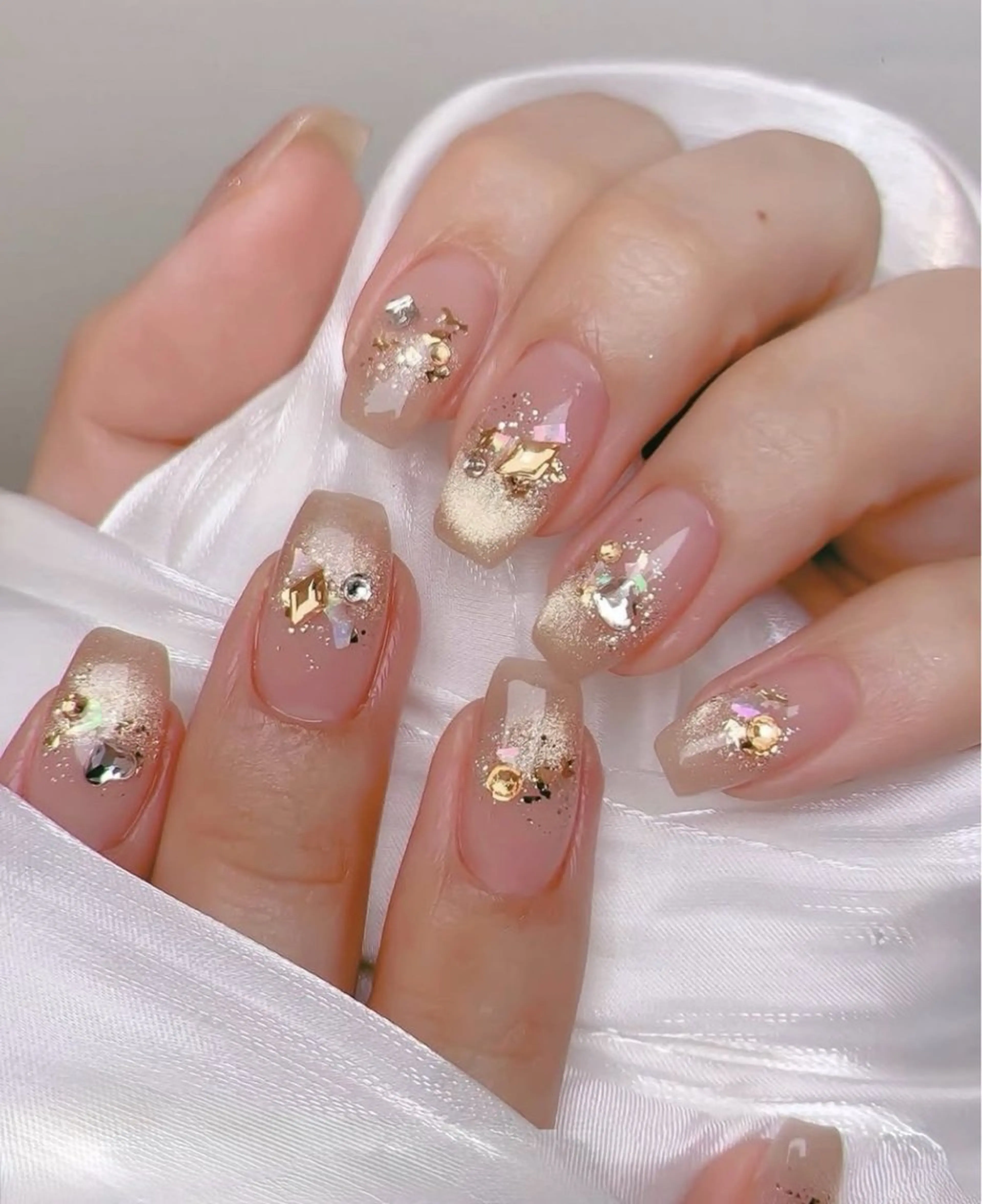ネイル NailSalon✨ Écrinエクランのネイルデザイン