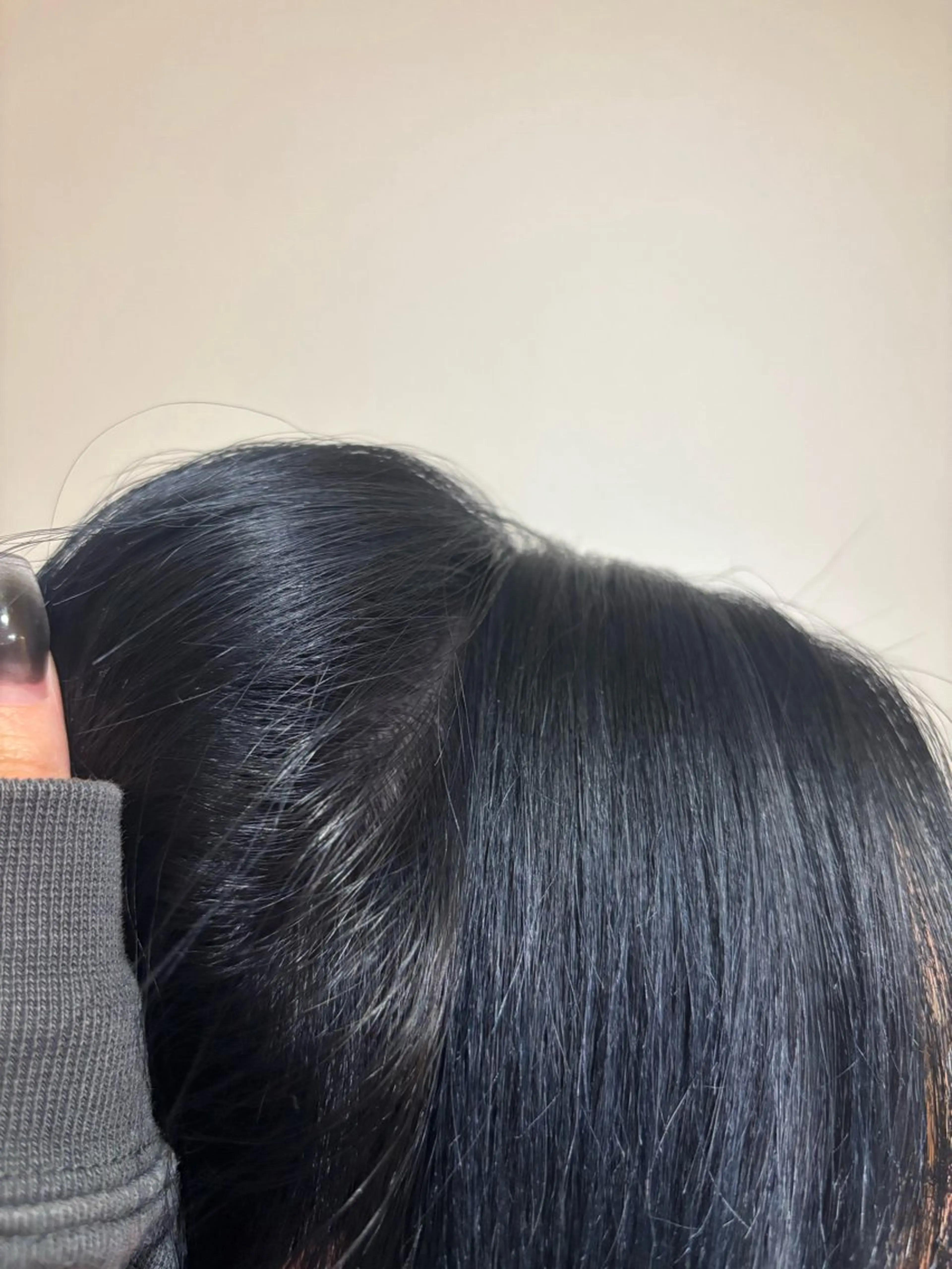 カラー ブリーチ ネイビーカラー カット ヘアカラー ブリーチ無しダブル カラー / LINAのヘアスタイル