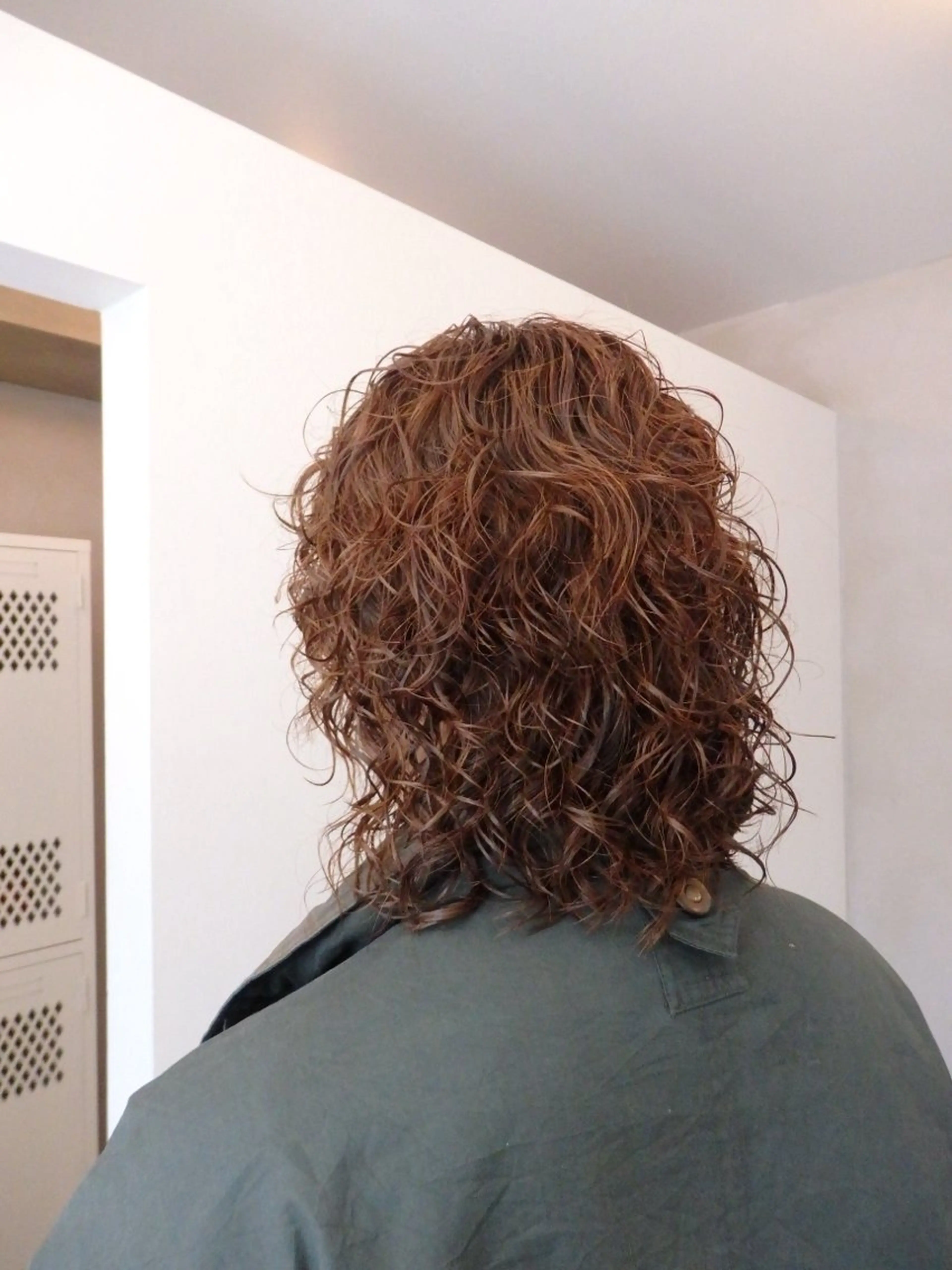 セミロング パーマ 彩葉/ブリーチ/ カットモデル栄・伏見のヘアスタイル