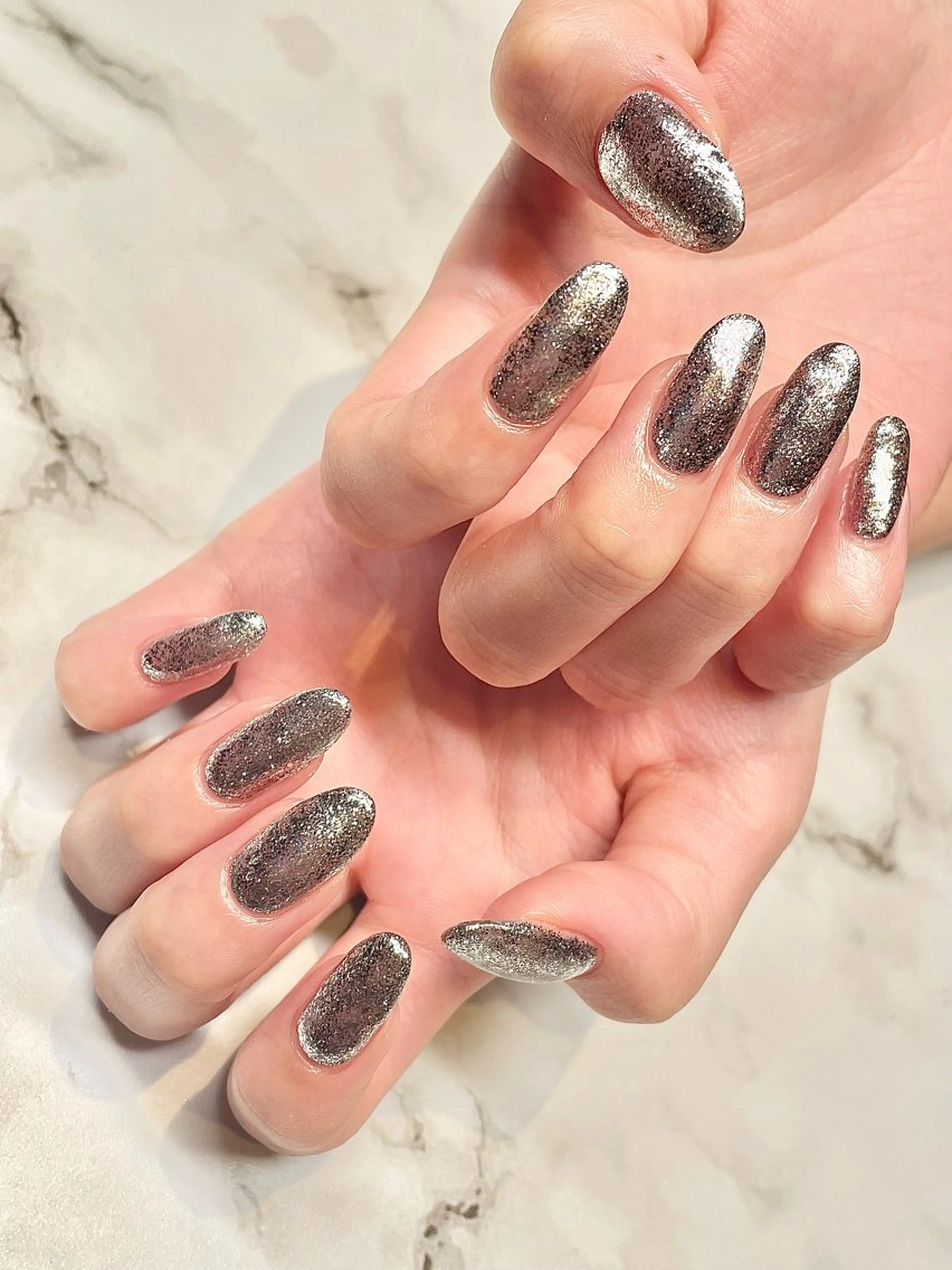 ネイル フラッシュネイル フットネイル ジェルネイル ラメ(グリッター) ラメグラデーション beamerci🌼 SHIORIのマツエク・マツパデザイン