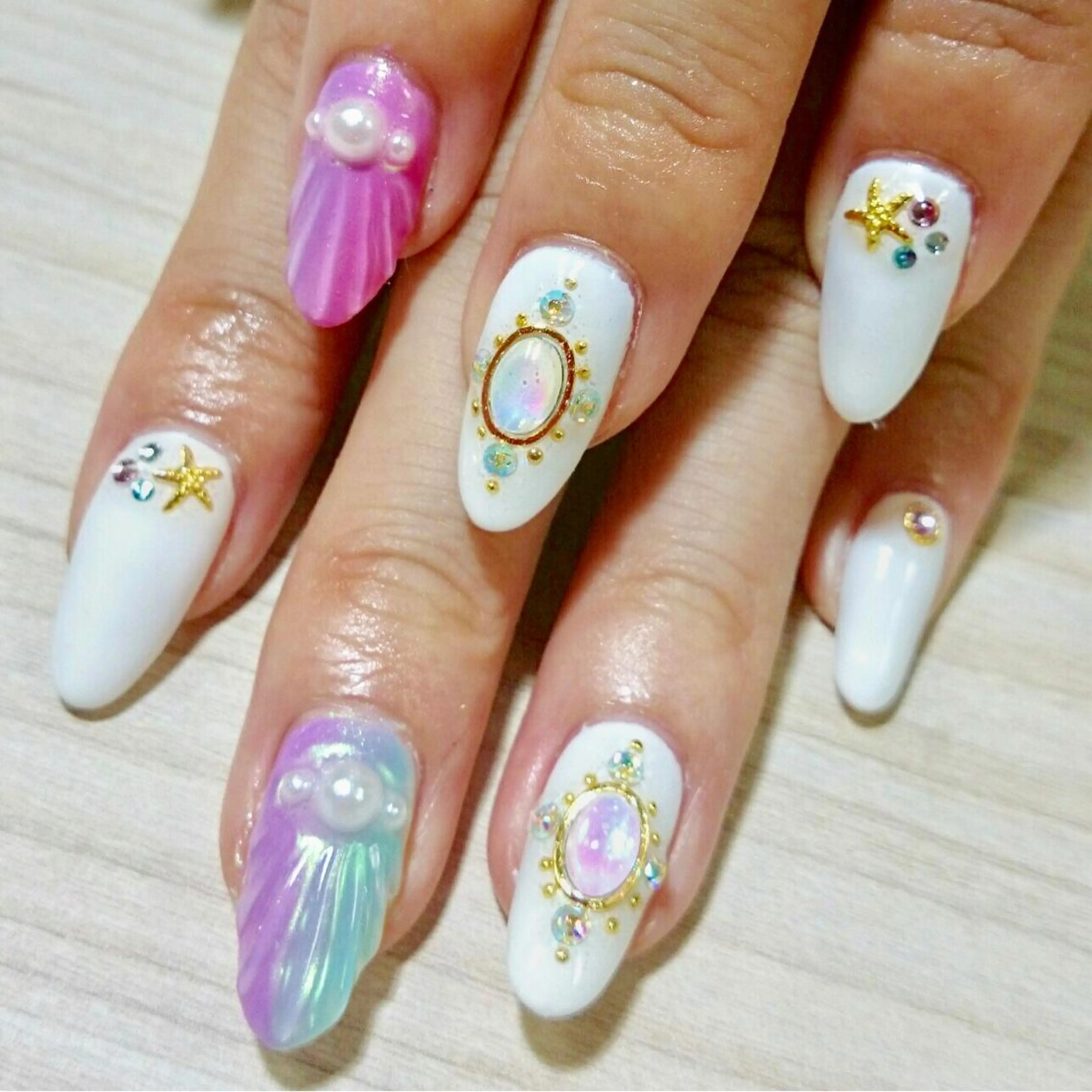 ネイル アートネイル 安藤 Charlotteのネイルデザイン