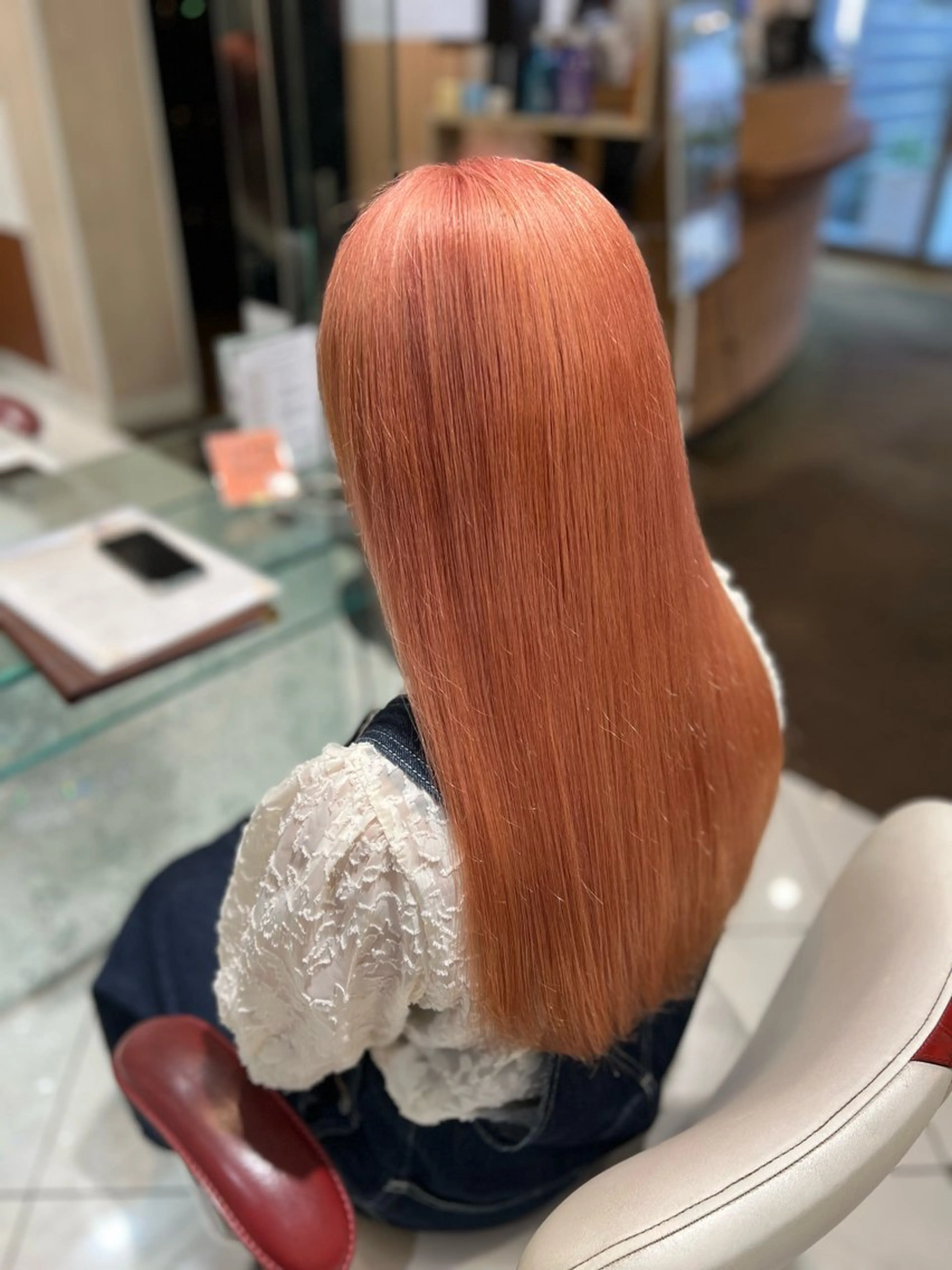 カラー バレイヤージュ ブリーチ ケアブリーチ 透明感カラー デザインカラー ボブ/ハイトーン髪質 改善/越谷✨クラモチのヘアスタイル