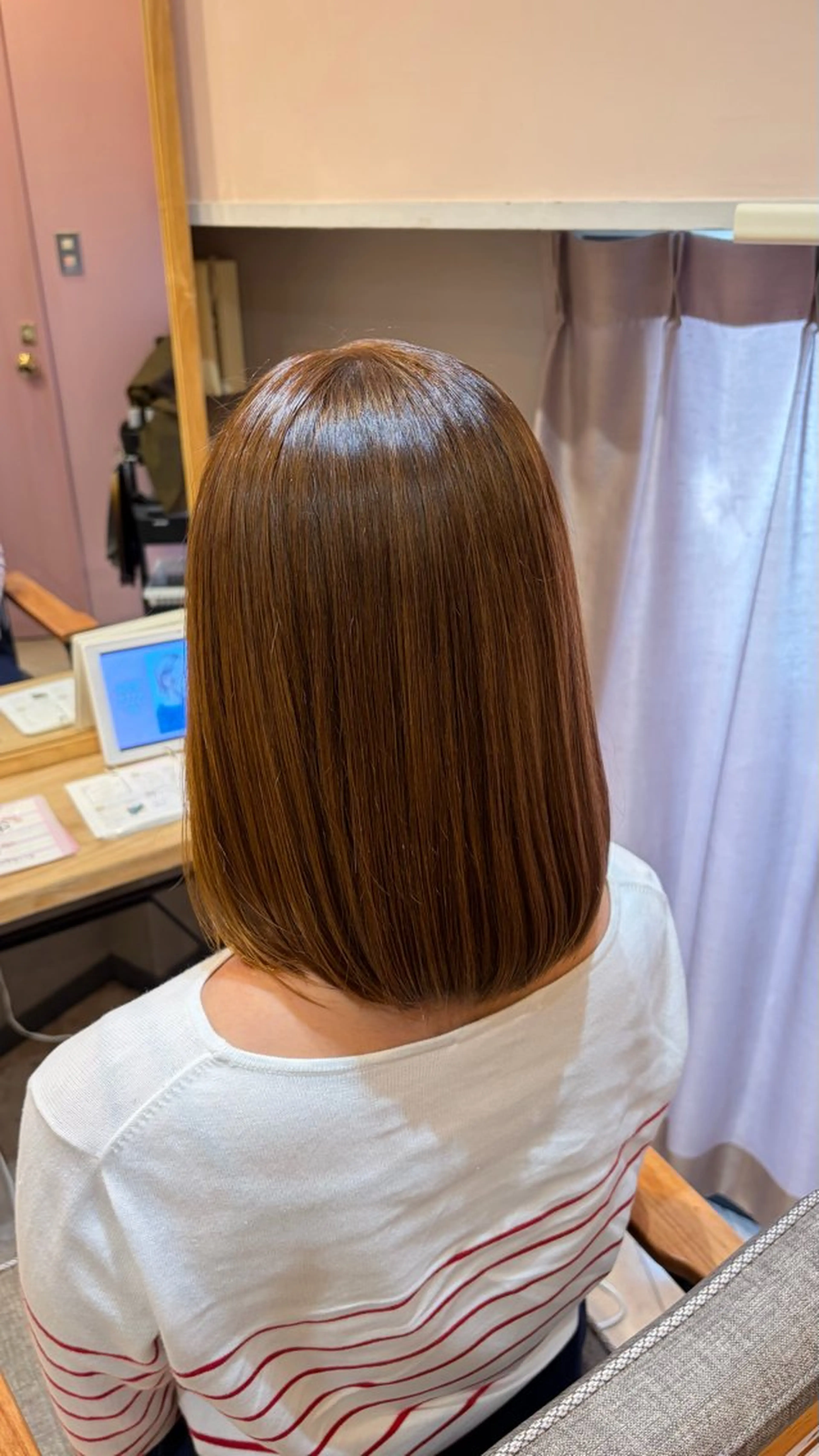 セミロング カラー 植野 さくらのヘアスタイル