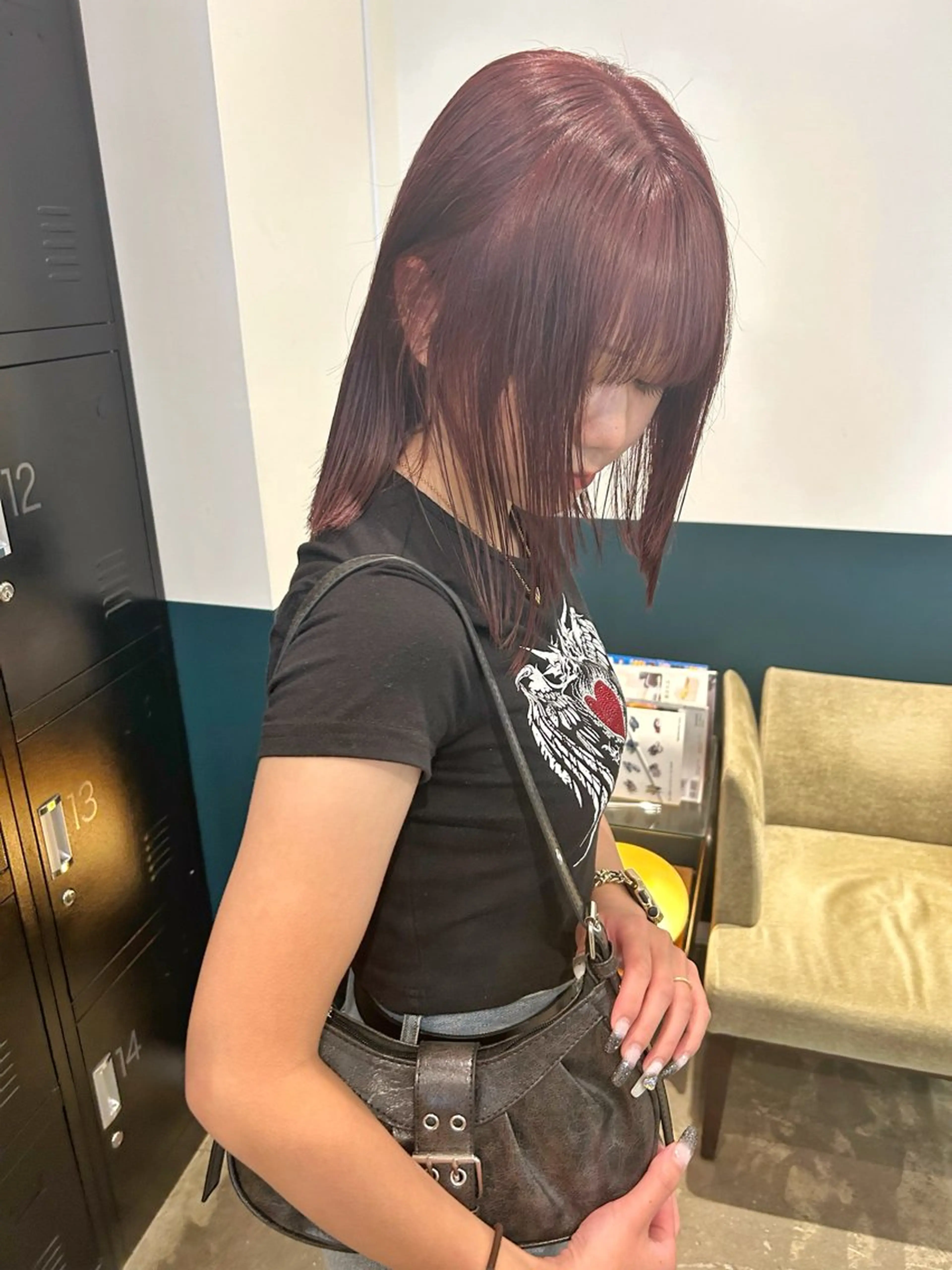 ミディアム カラー ブリーチ ボルドーカラー カット ヘアカラー カラーリスト菅野 竜矢🌈のヘアスタイル