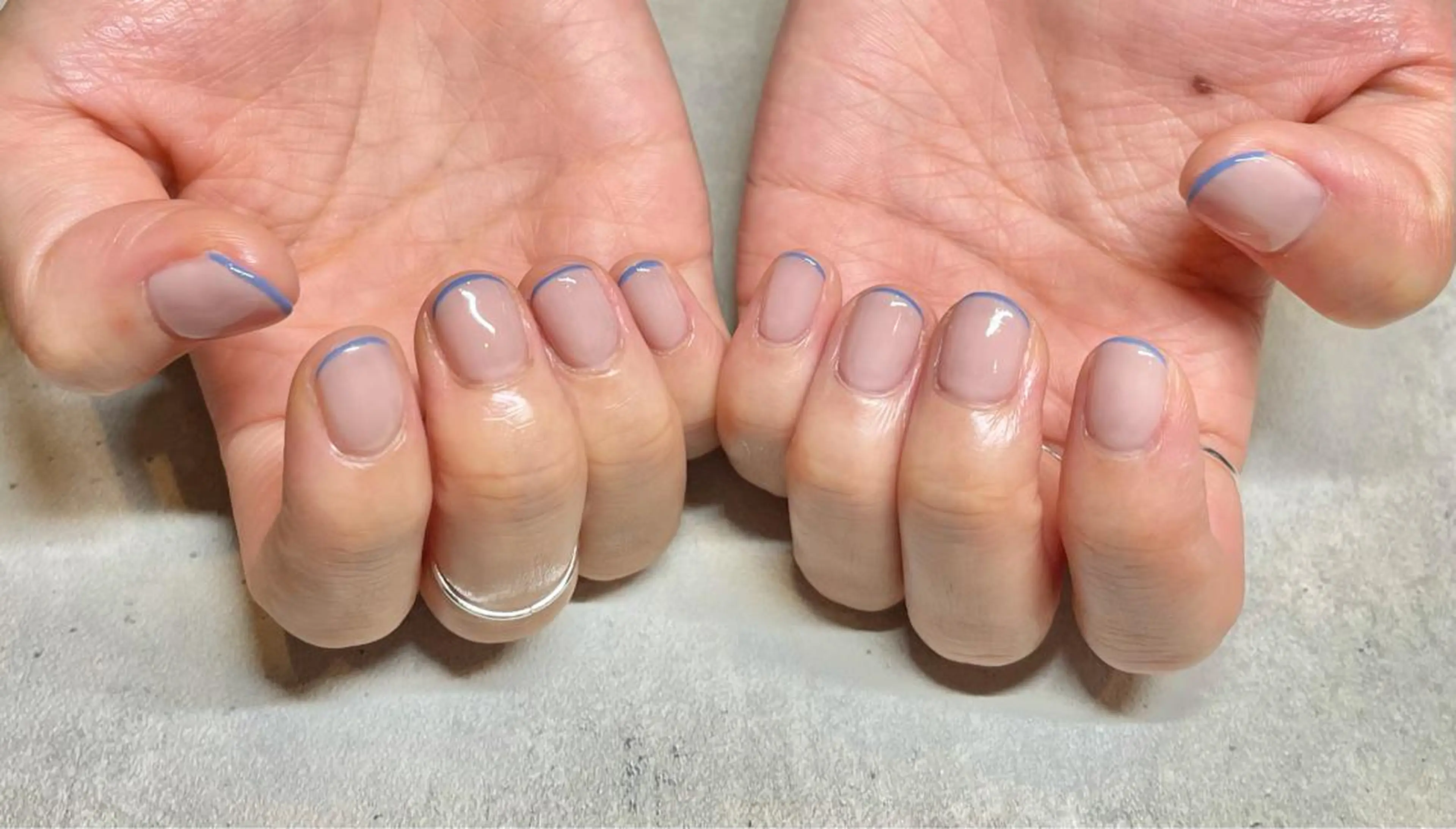 ネイル フレンチネイル ささき れいなのネイルデザイン