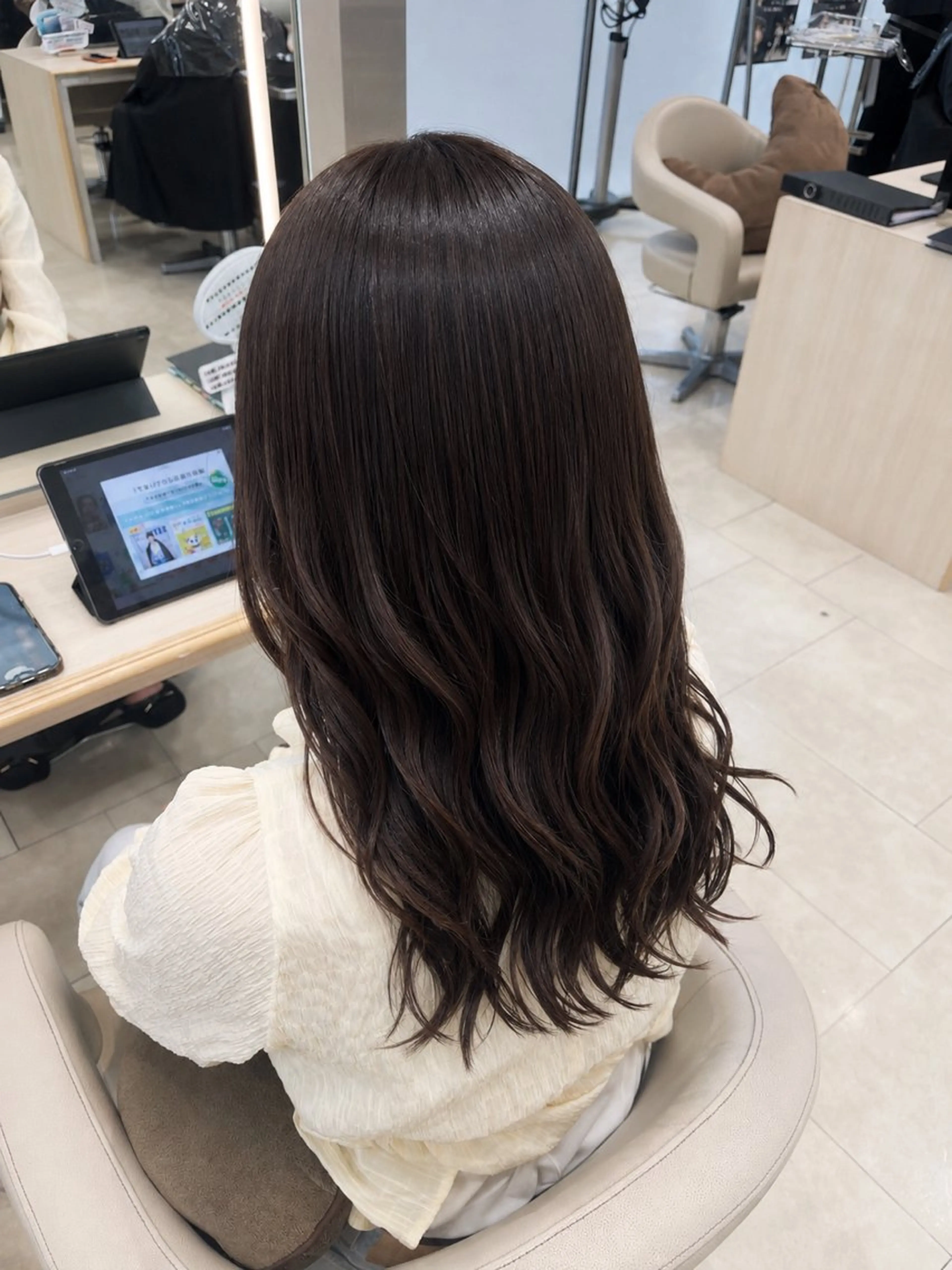 セミロング カラー ✨盛れ×似合わせ💞 matsuri🌱のヘアスタイル
