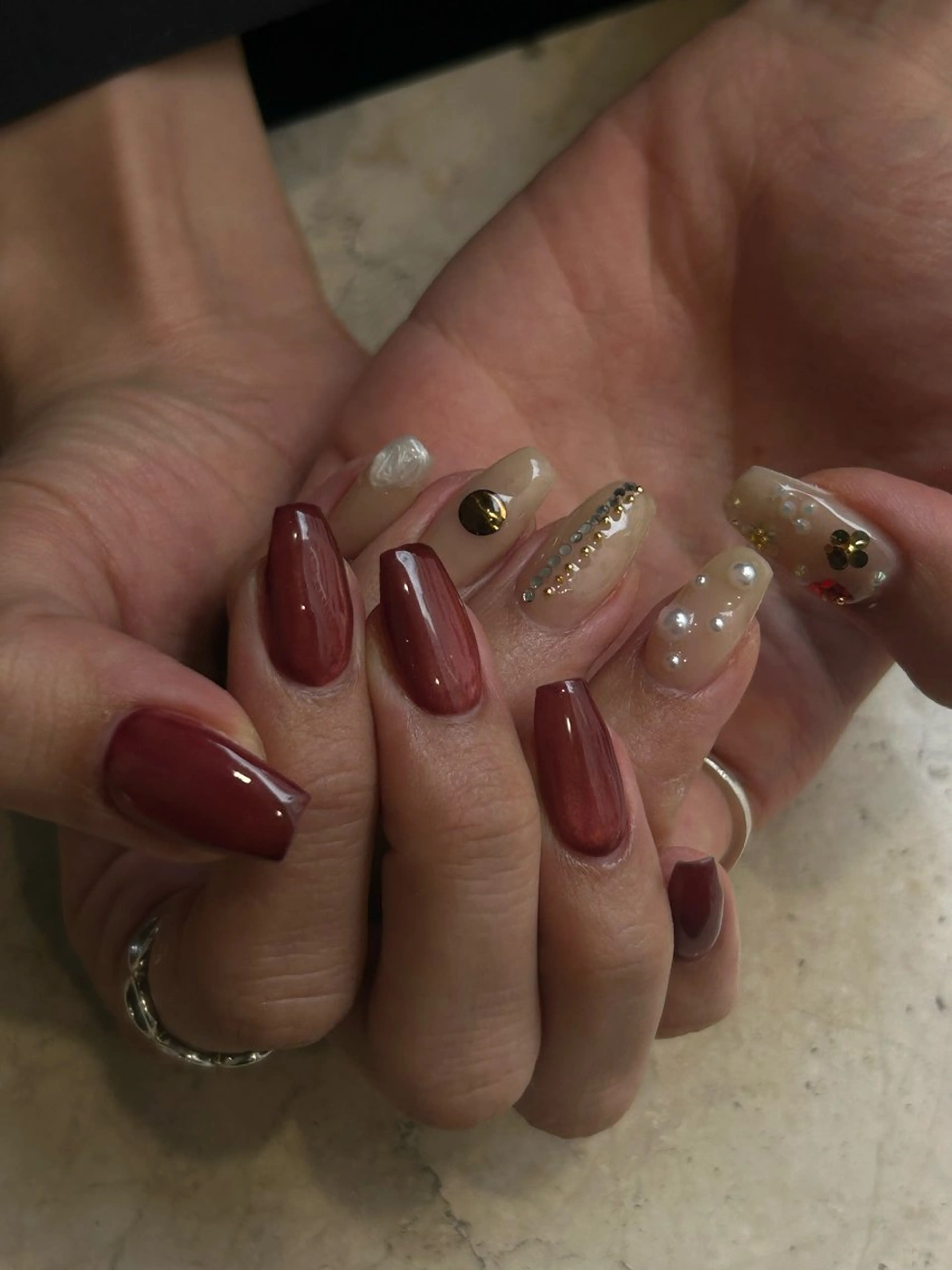 ネイル マグネットネイル ニュアンスネイル シンプルネイル Yuni.所属・sakae yurinaのネイルデザイン