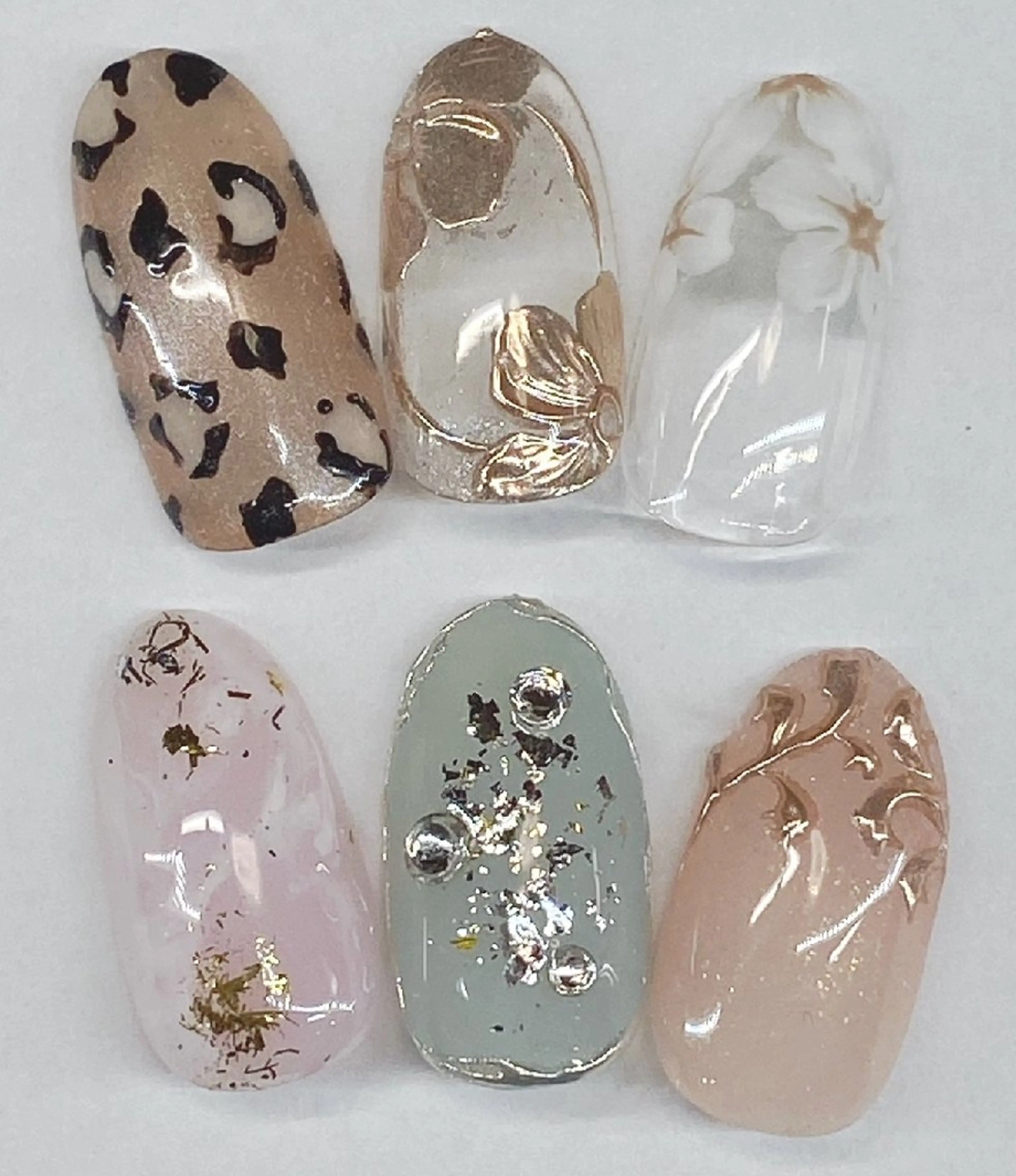 【オフ有り】シンプルオフィスネイル（アート4本迄）の写真