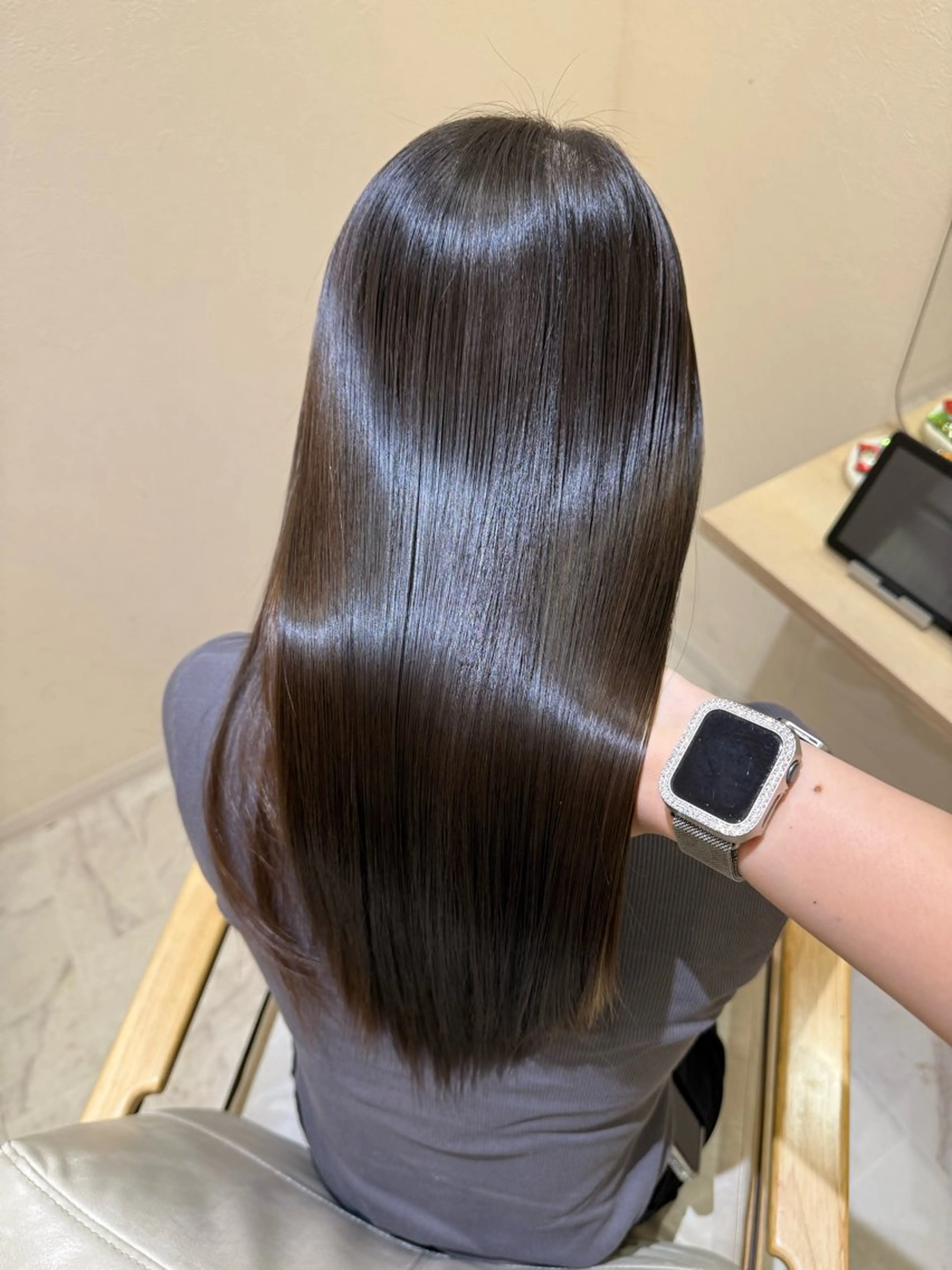 【クセが気になる方へ】Premium艶髪ストレート【縮毛矯正】+カット¥17900の写真