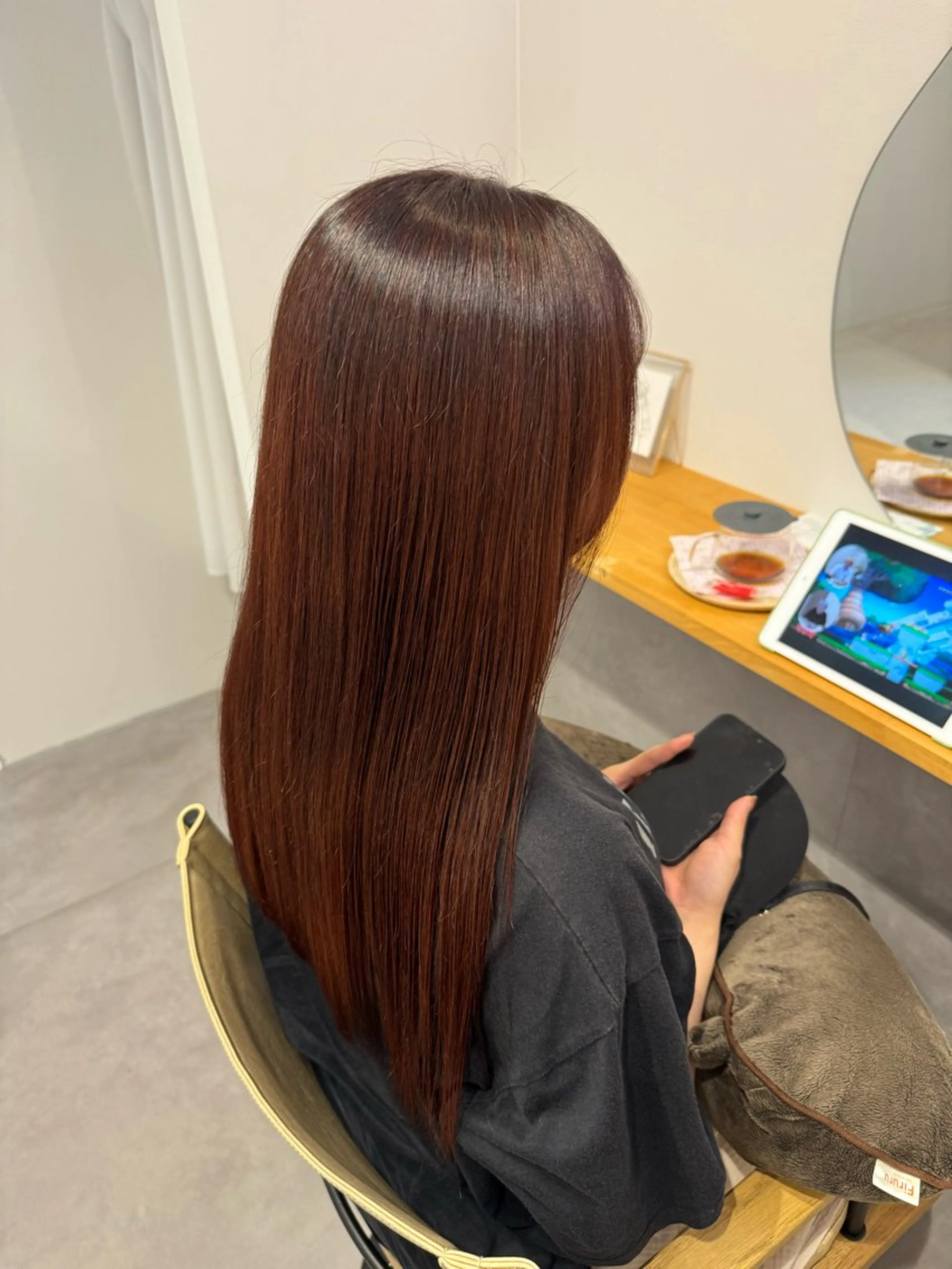 カラー 坪井 れあのヘアスタイル