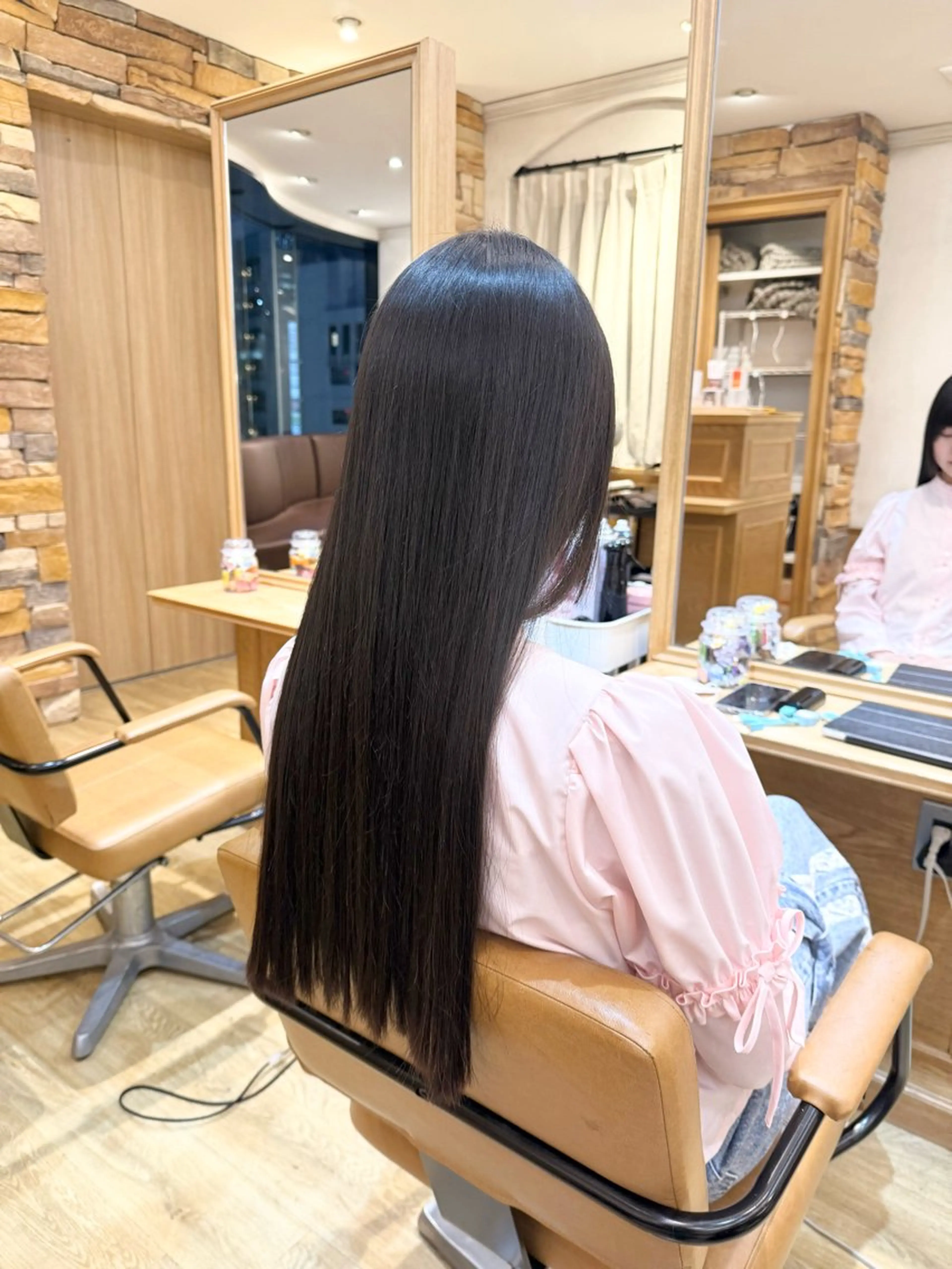 ロング トリートメント 縮毛矯正 ヘアメイク美容師 🦋サカモトレナ🦋のヘアスタイル