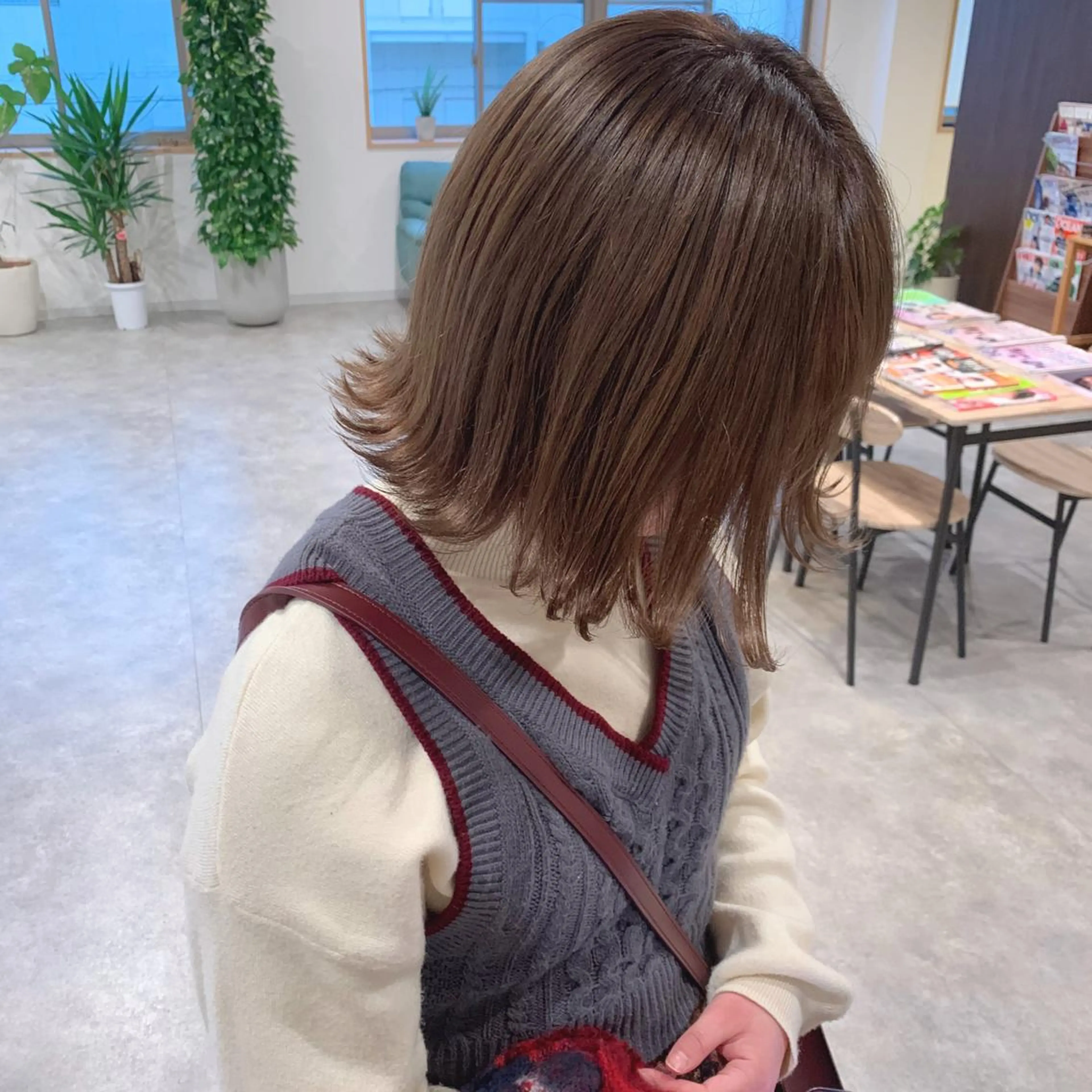 ショート カラー ベージュカラー ブリーチ ミルクティーベージュ 清水 亮太／赤み消しカラーのヘアスタイル