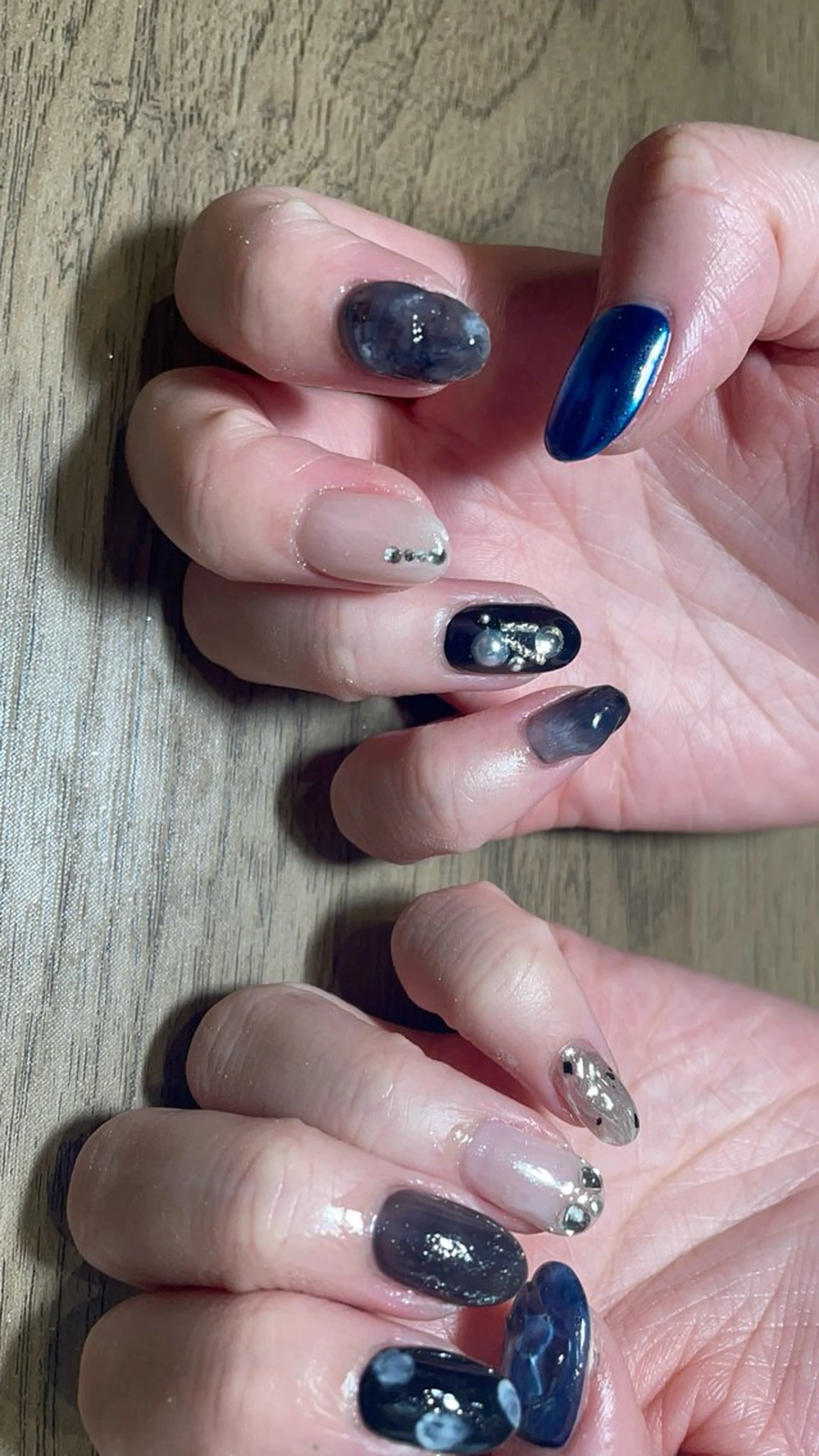 ネイル ハンドネイル nail salon ラピスラズリのネイルデザイン