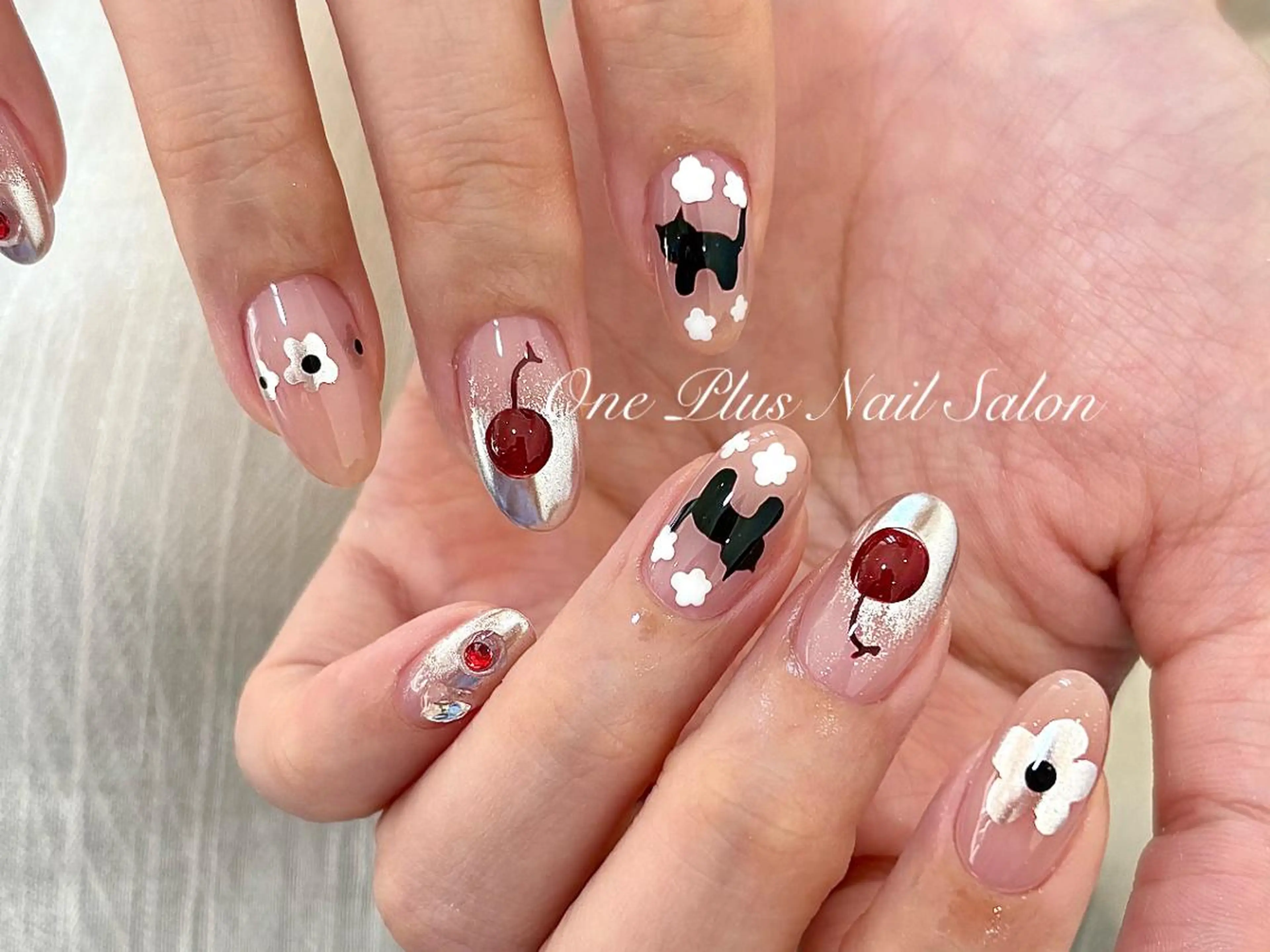 ネイル One Plus Nail Salonのネイルデザイン