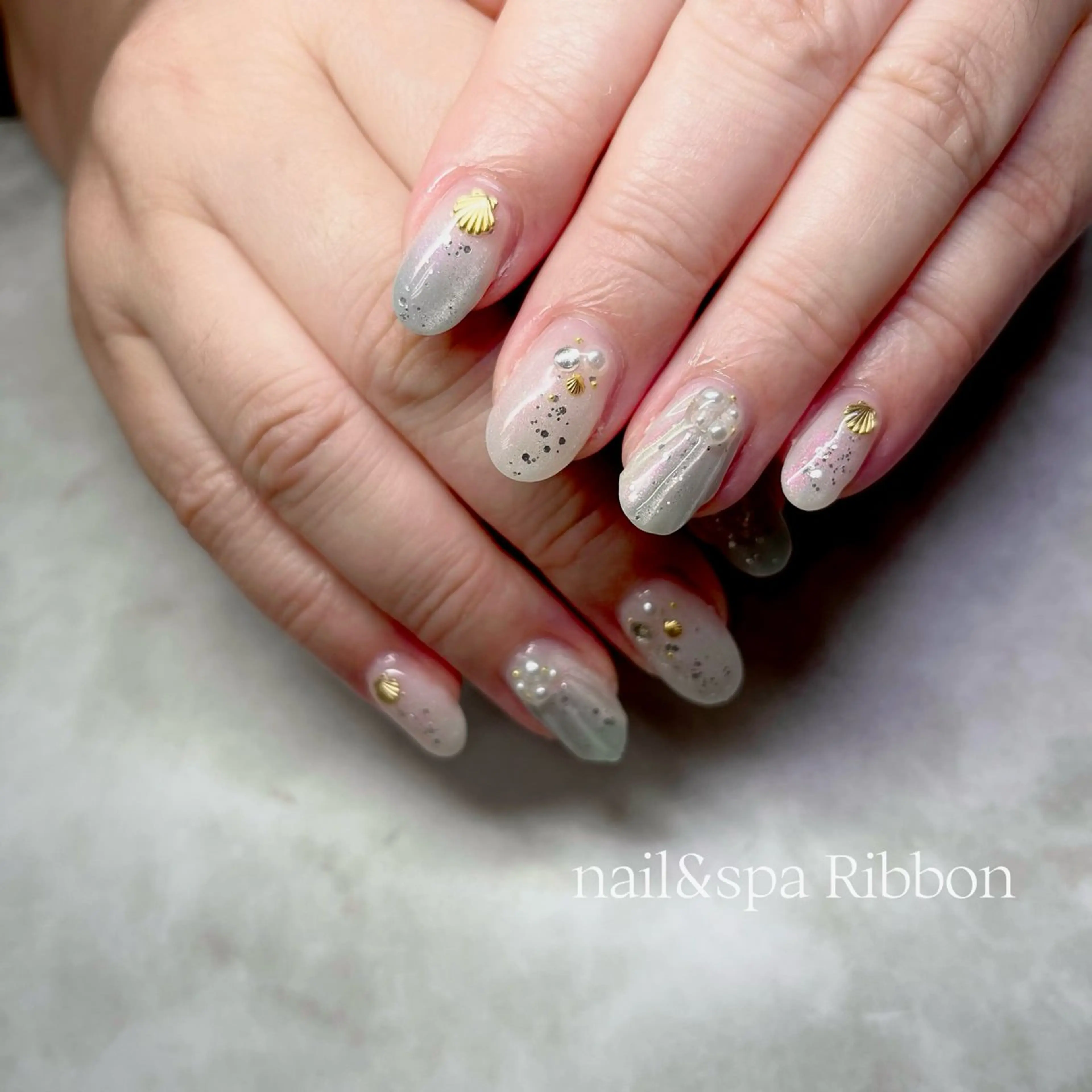 ネイル 東 真百のネイルデザイン