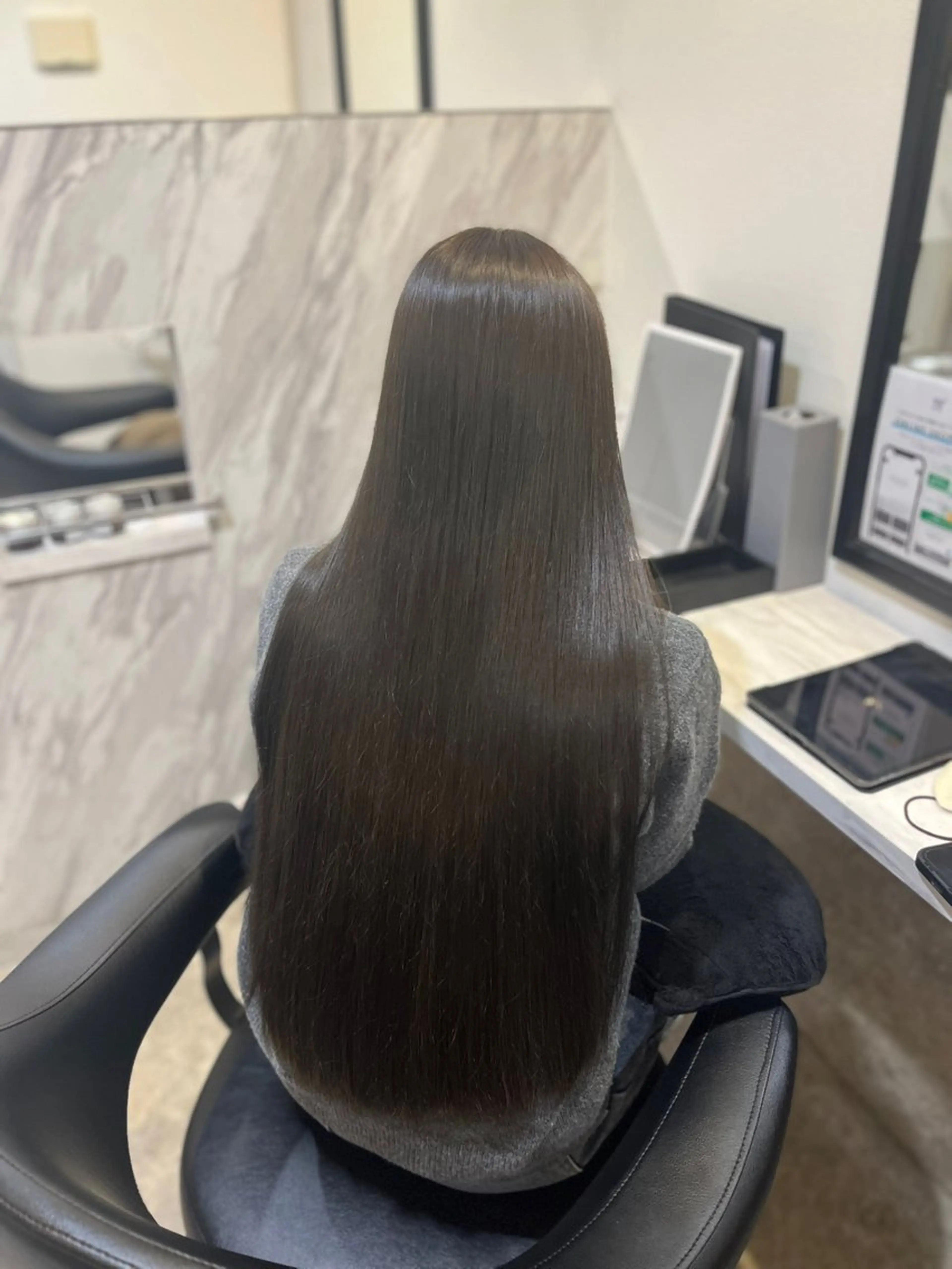 ロング カラー ヘアカラー 山内 心春のヘアスタイル