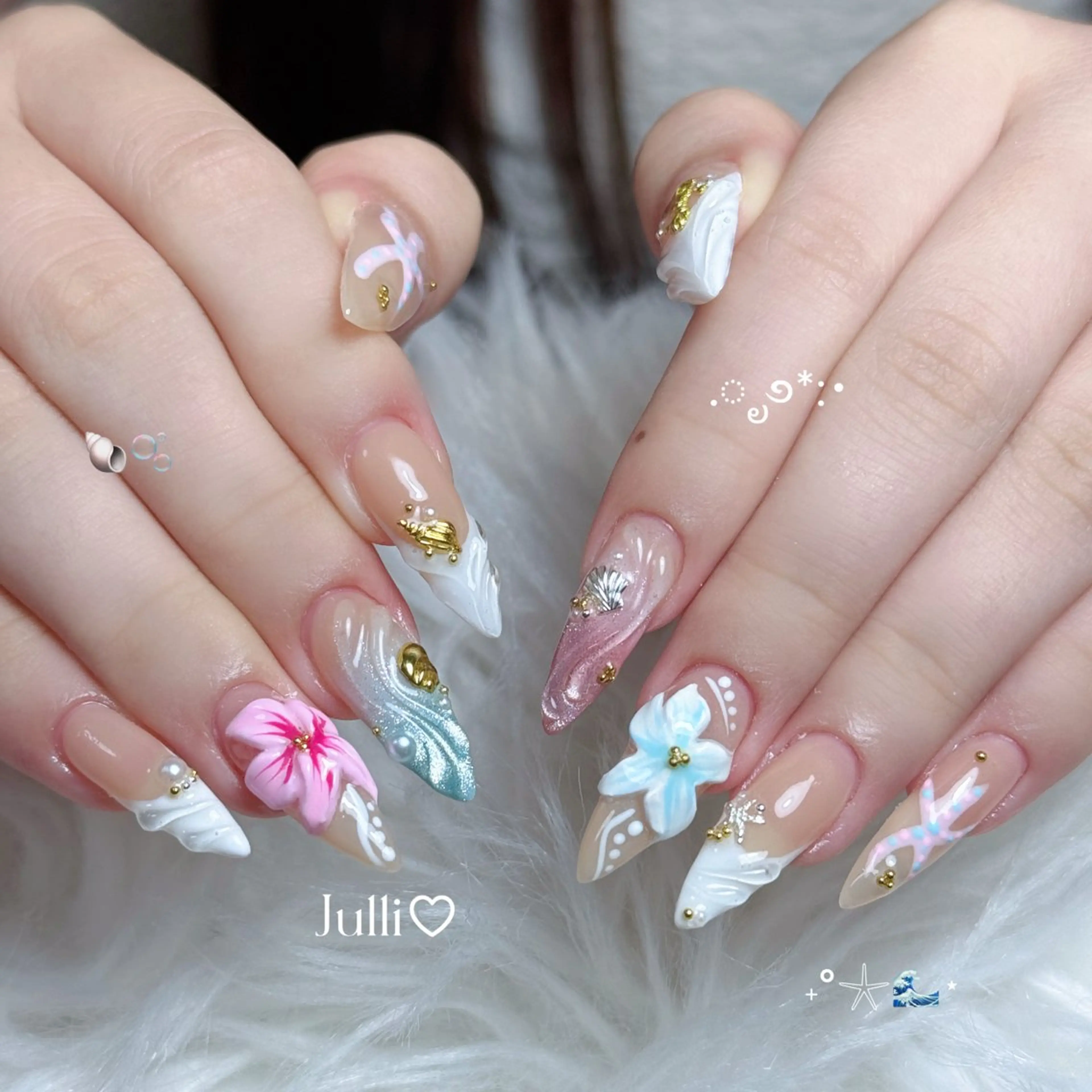 ネイル フレンチネイル ジェルネイル キラキラネイル 韓国ネイル マグネットネイル Julli NailStudioのネイルデザイン