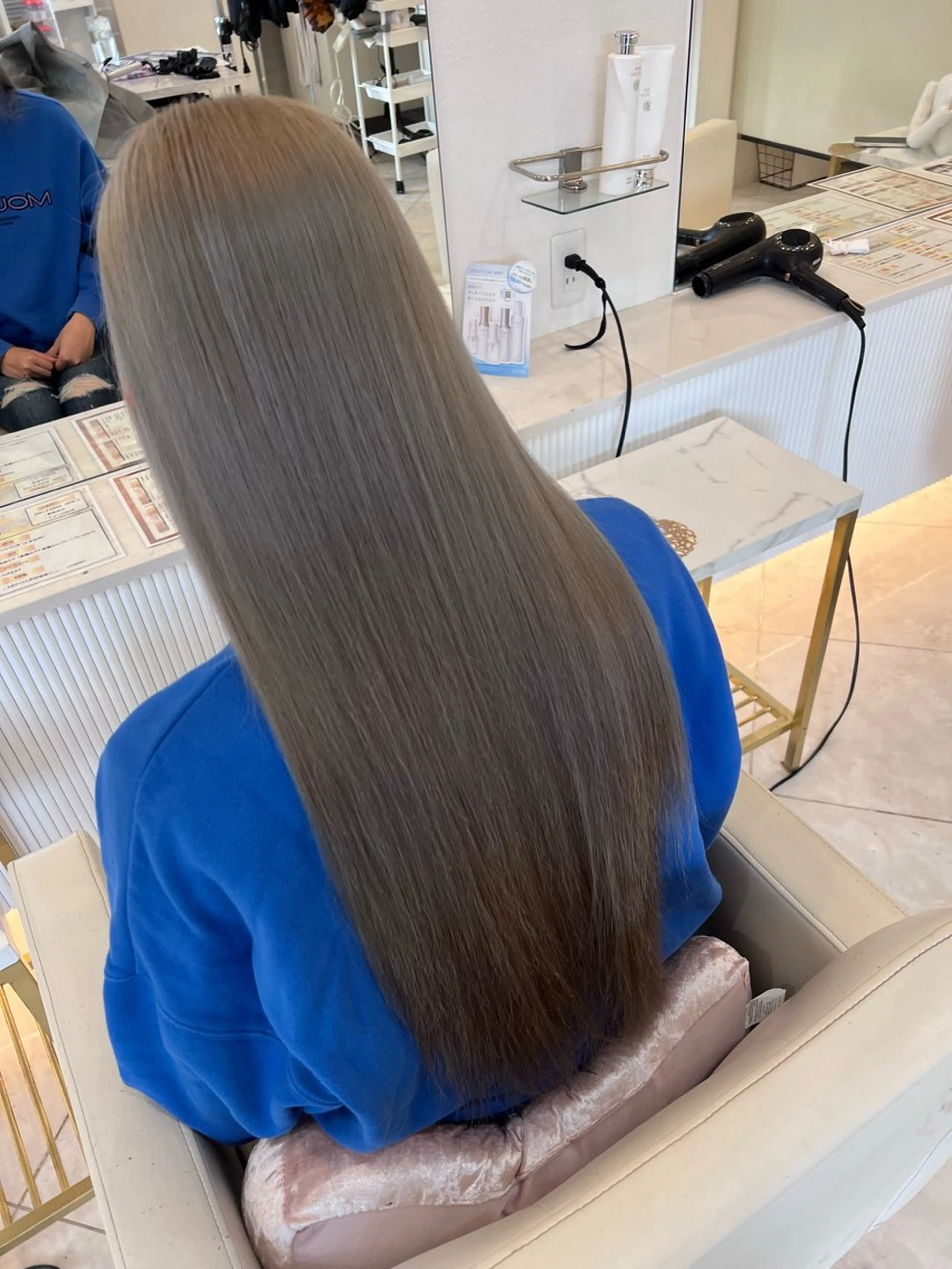 ロング カラー ブリーチ ハイトーンカラー 髪質改善 トリートメント 高野 慧成のヘアスタイル