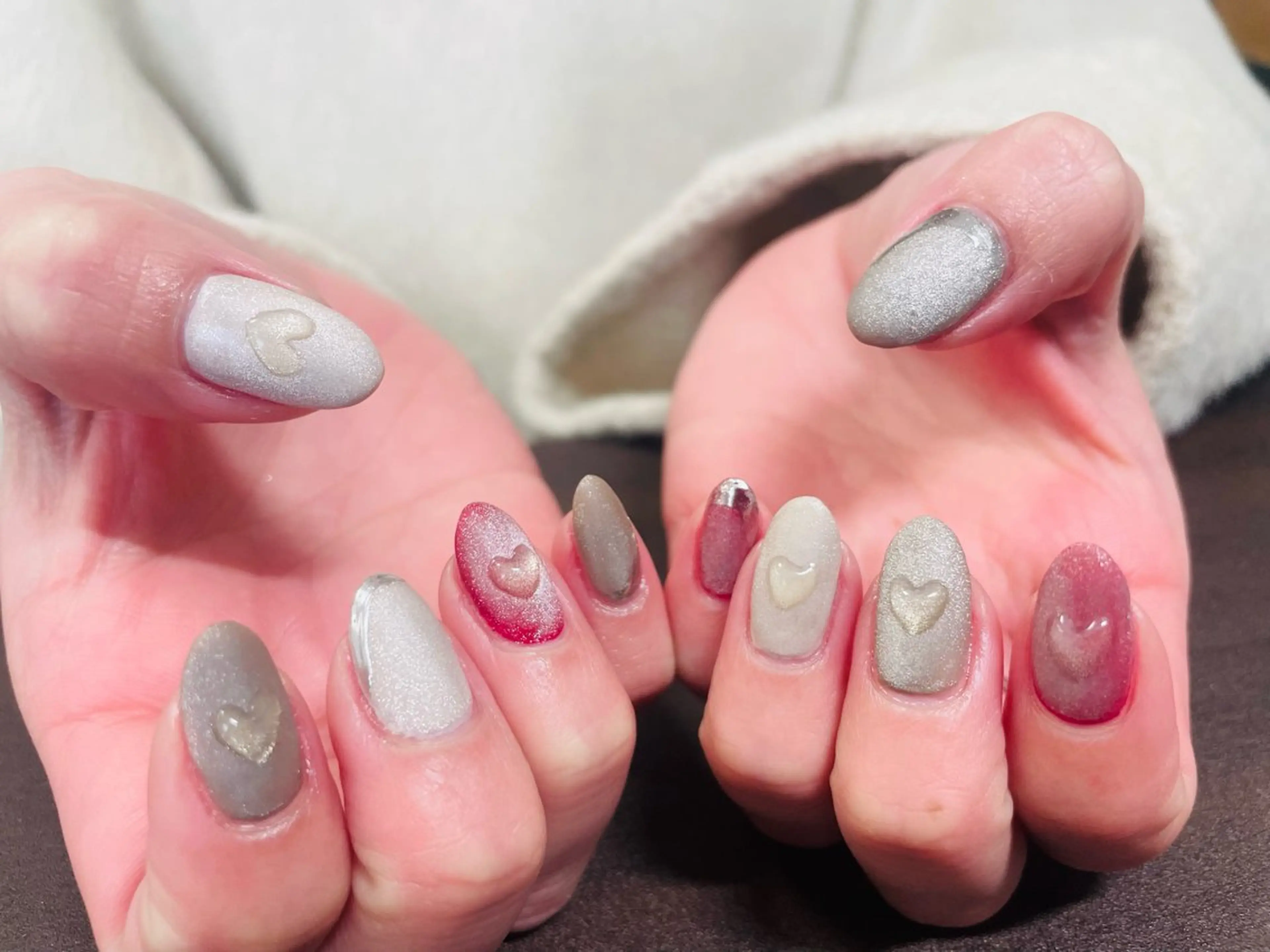 ネイル ハート マグネットネイル マットネイル Kuroki Yurikaのネイルデザイン