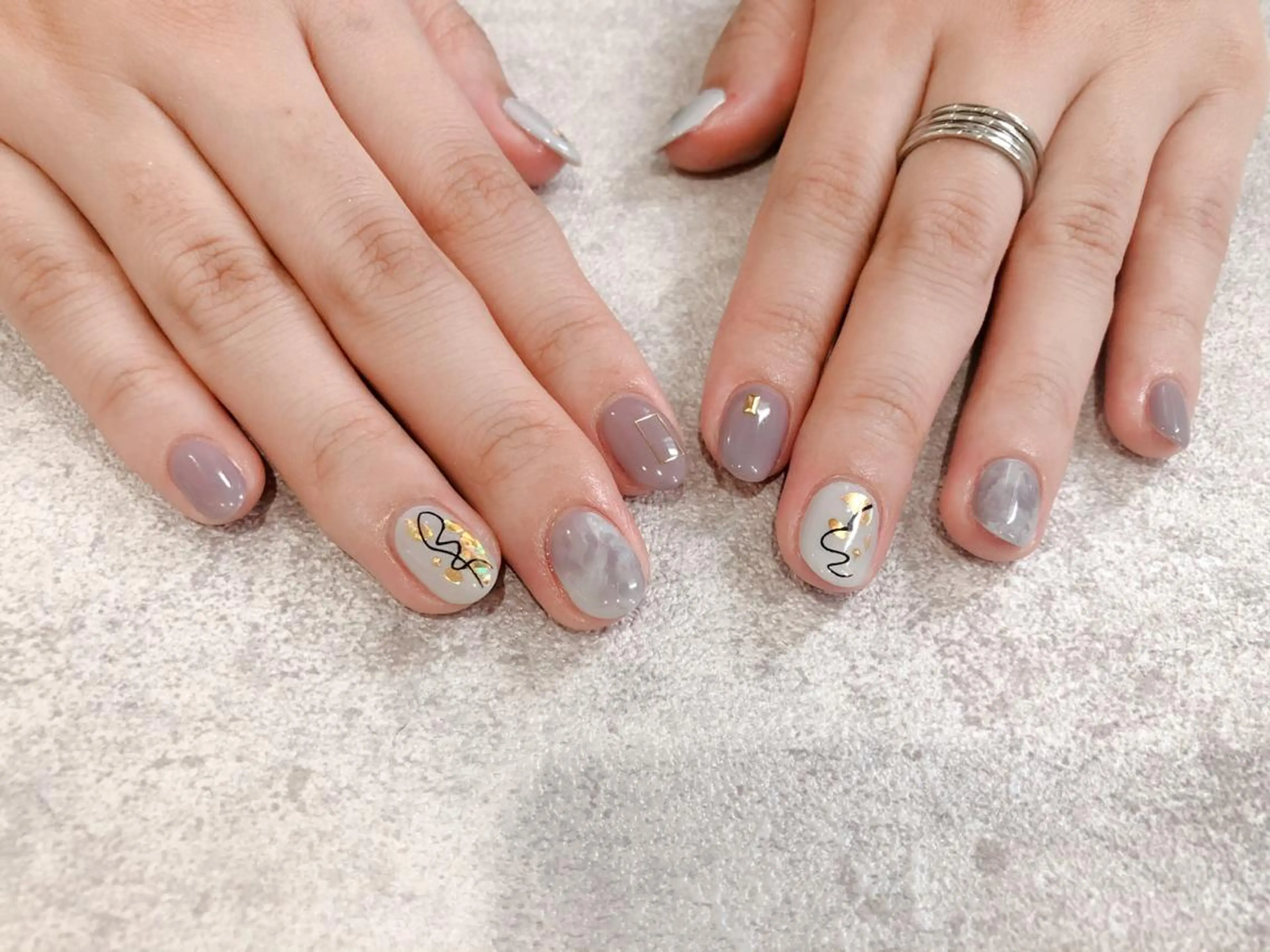 ミディアム キッズ ネイル ジェルネイル ニュアンスネイル パラジェル Luana nail (ルアナネイル)のネイルデザイン