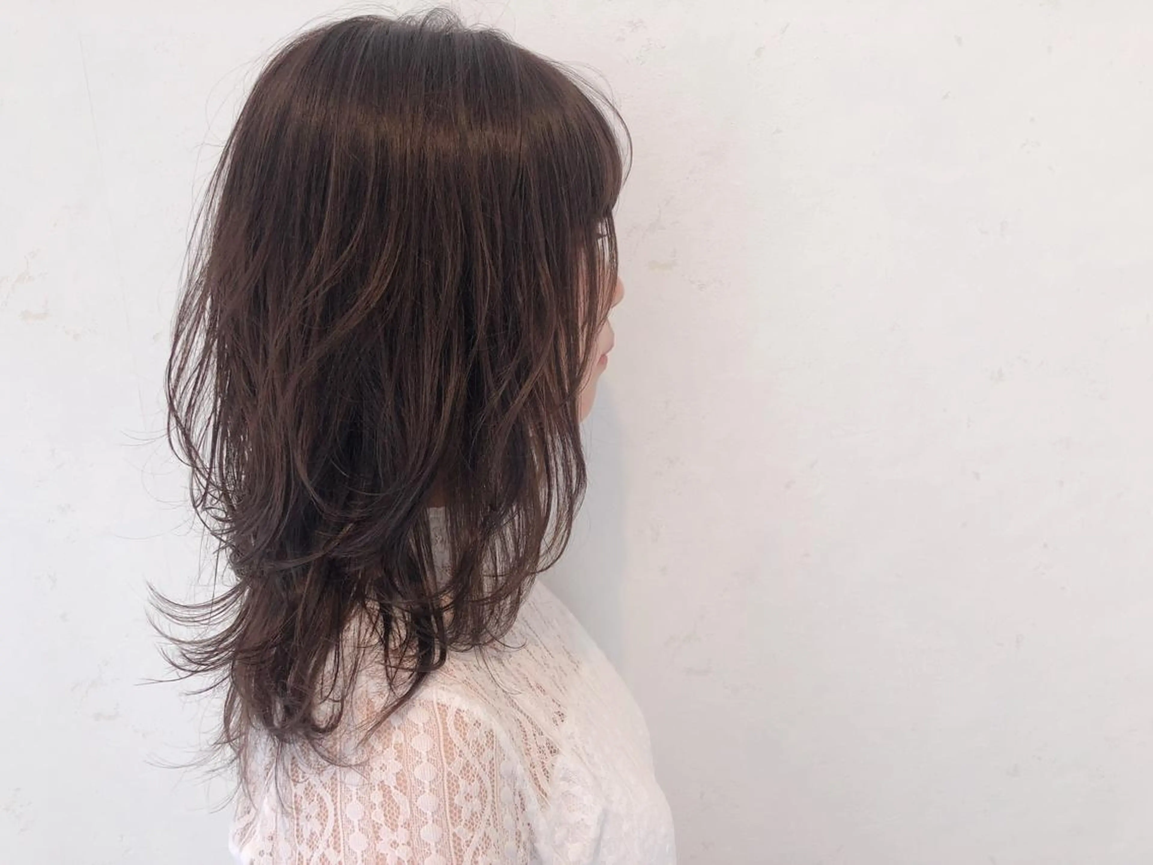 ミディアム カラー 伊藤 さやかのヘアスタイル