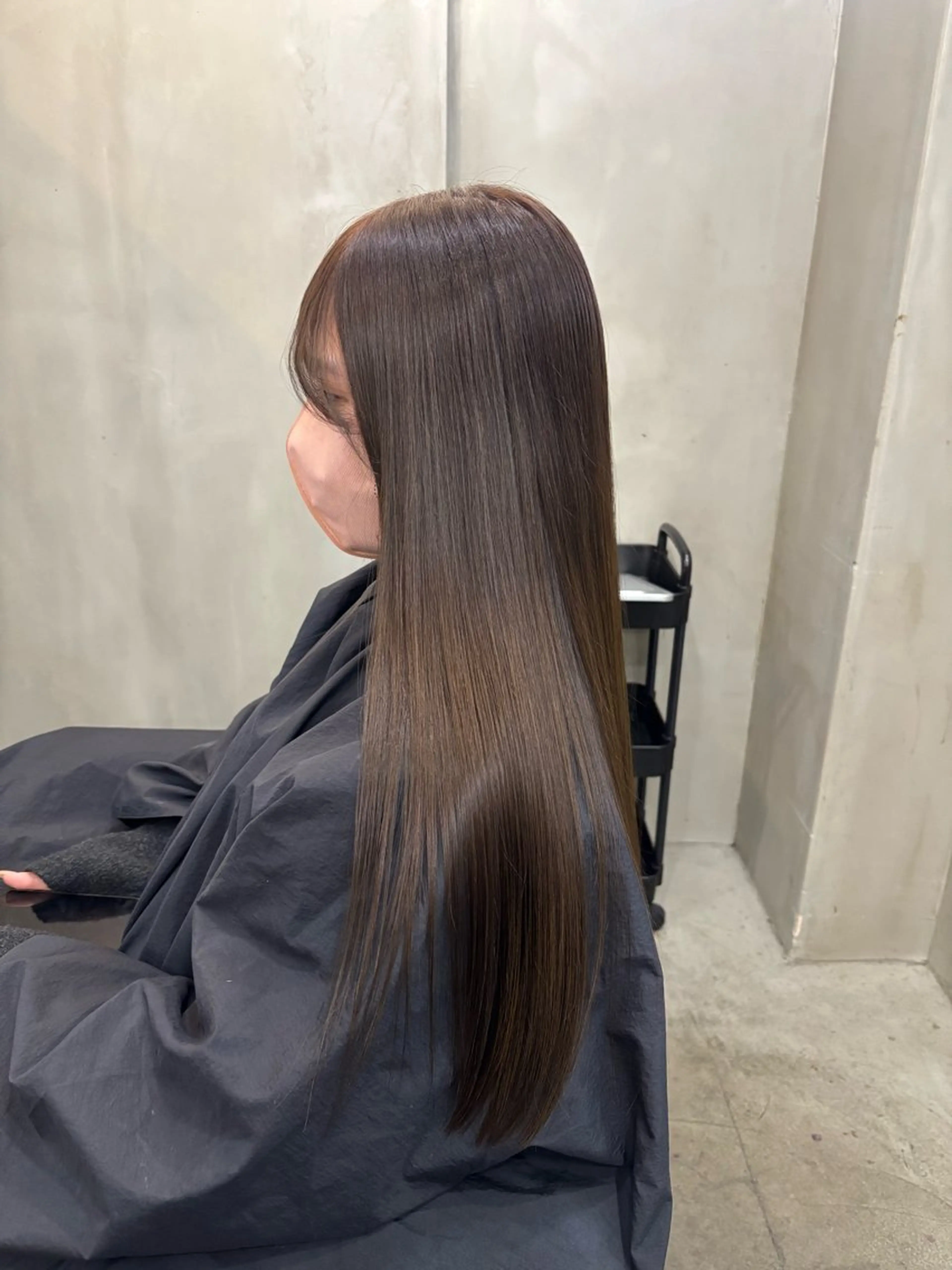 ロング カラー ベージュカラー オリーブベージュ ヘアカラー 中園康 /カラー/ブリーチのヘアスタイル