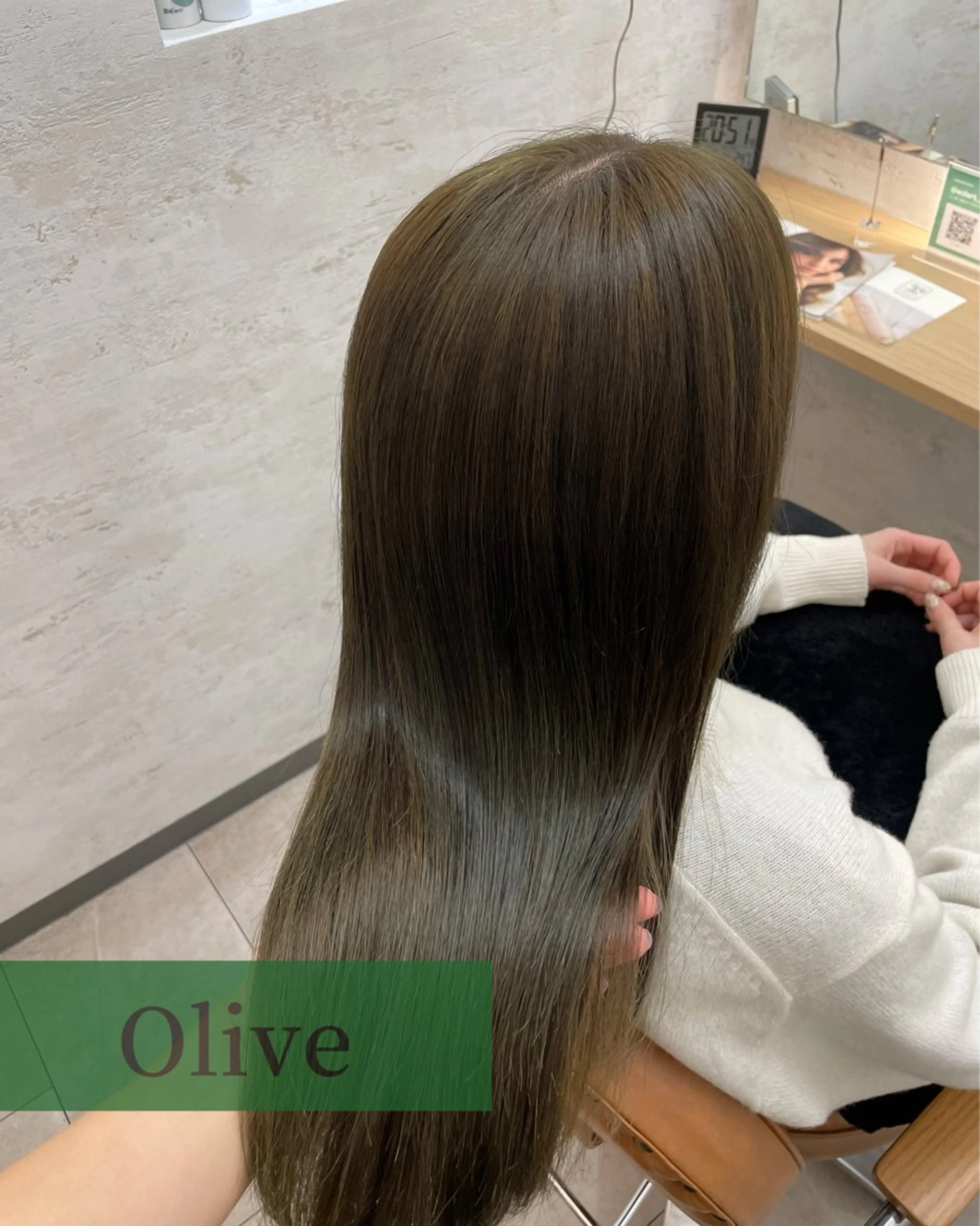 ロング カラー カット ヘアカラー 高橋 芽衣のヘアスタイル